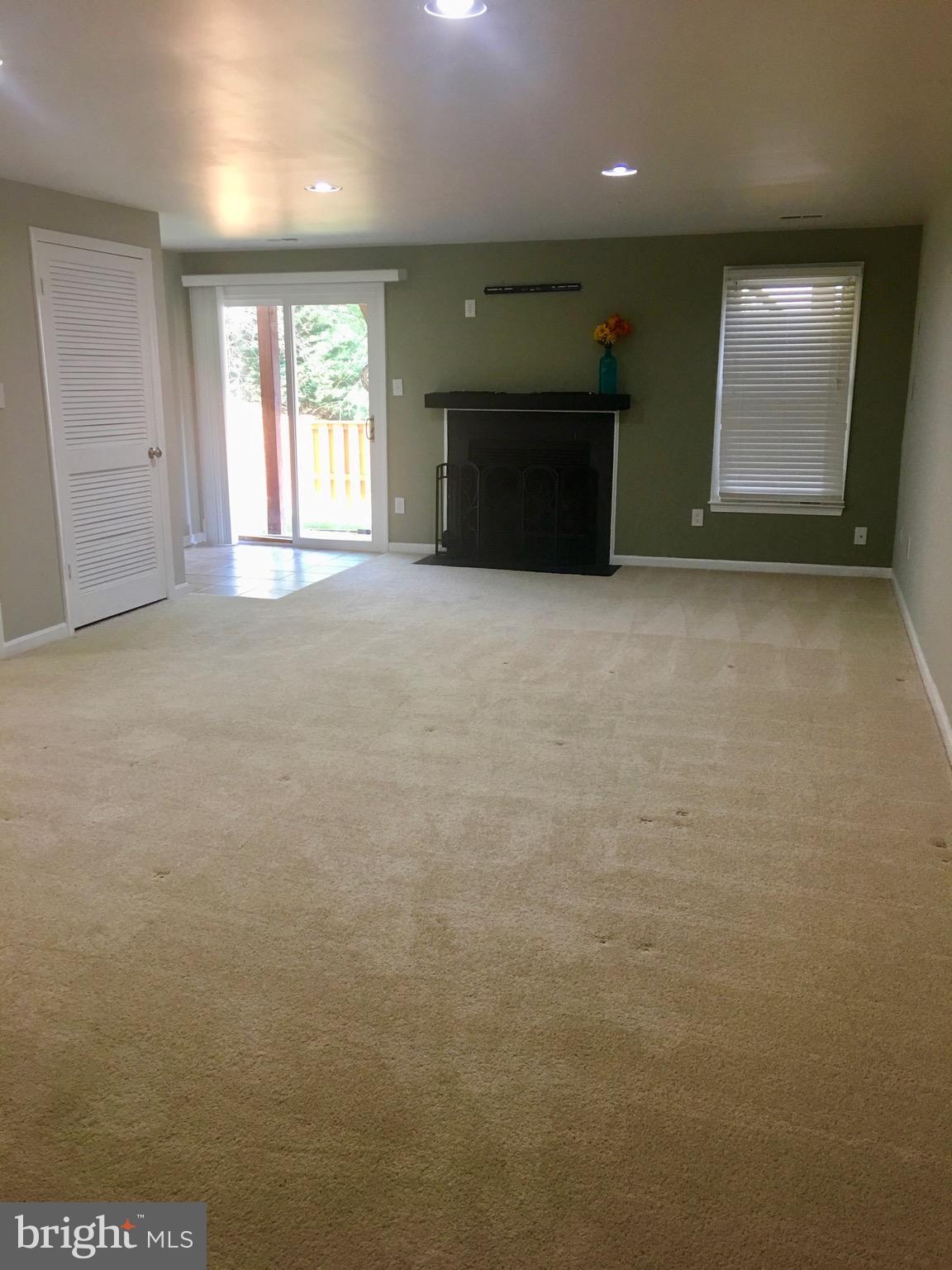 KINGSTOWNE - Residential Lease