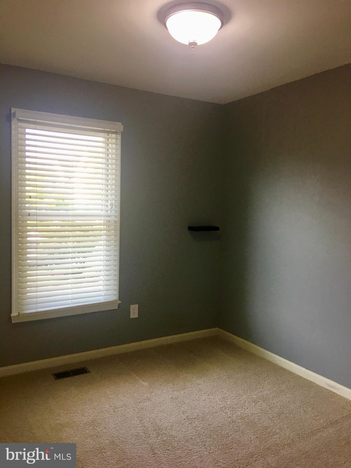 KINGSTOWNE - Residential Lease