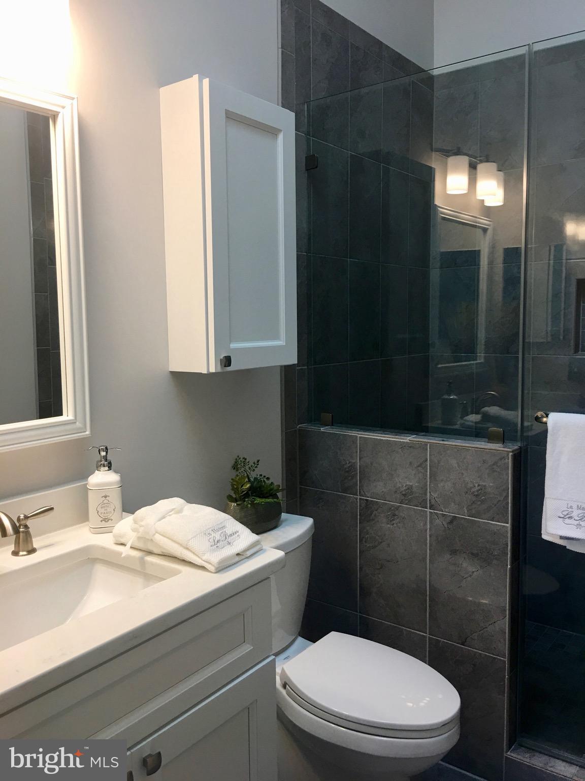 KINGSTOWNE - Residential Lease