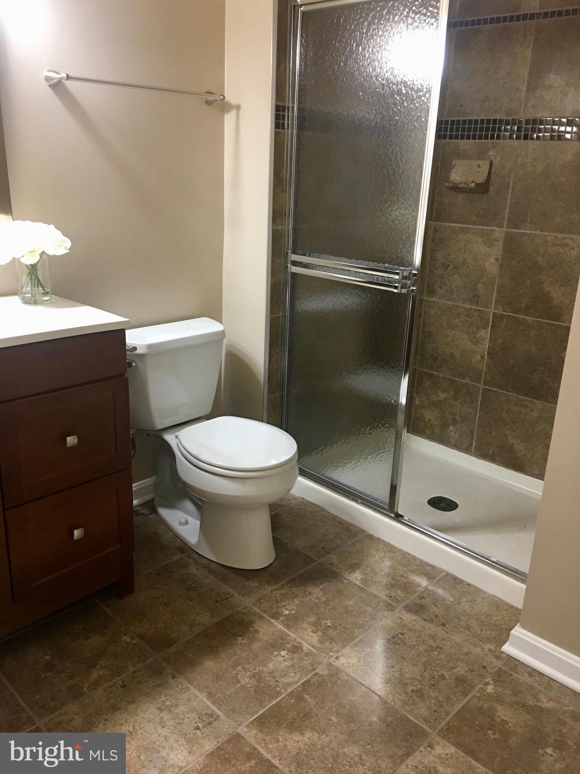 KINGSTOWNE - Residential Lease