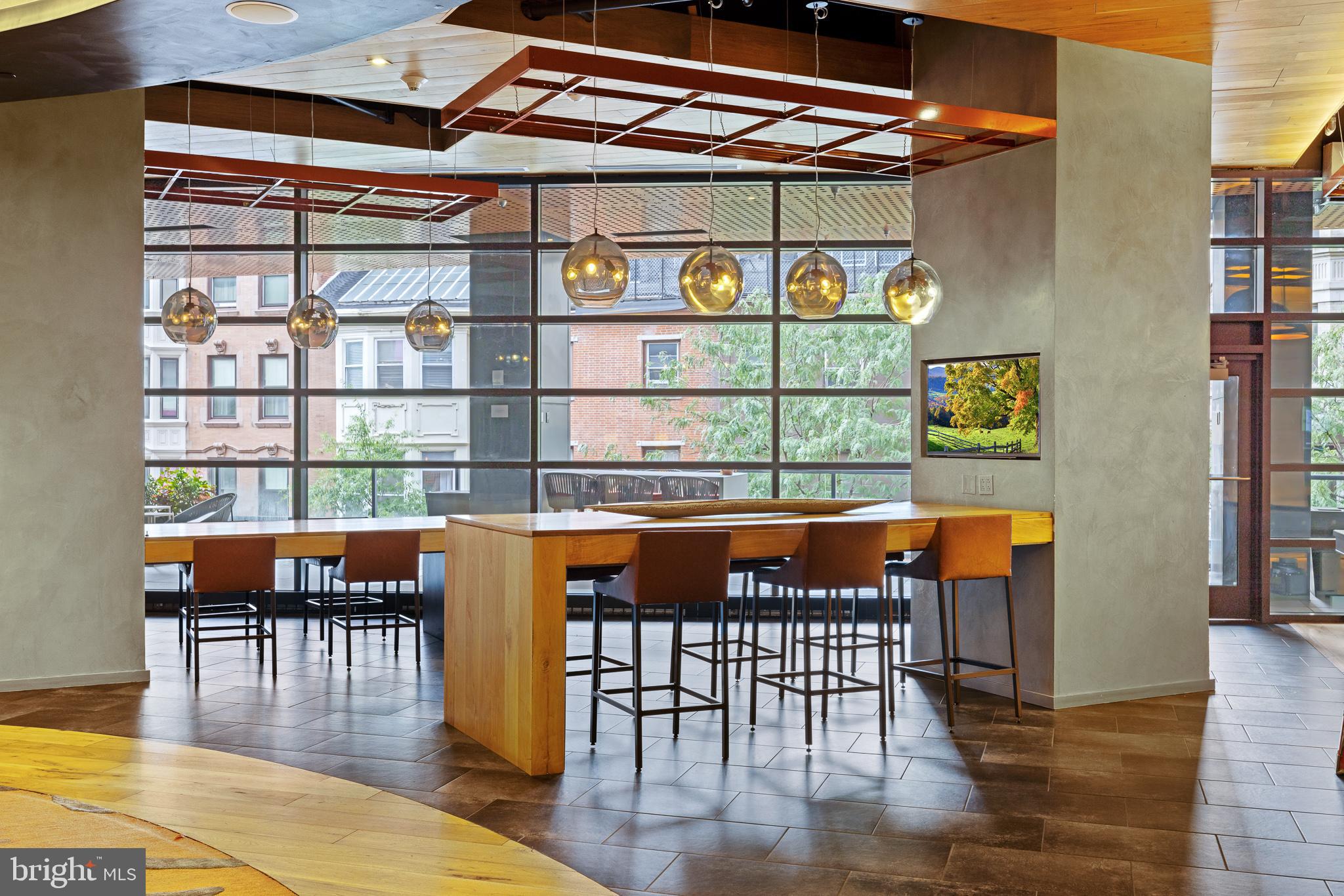 CENTER CITY - Residential Lease