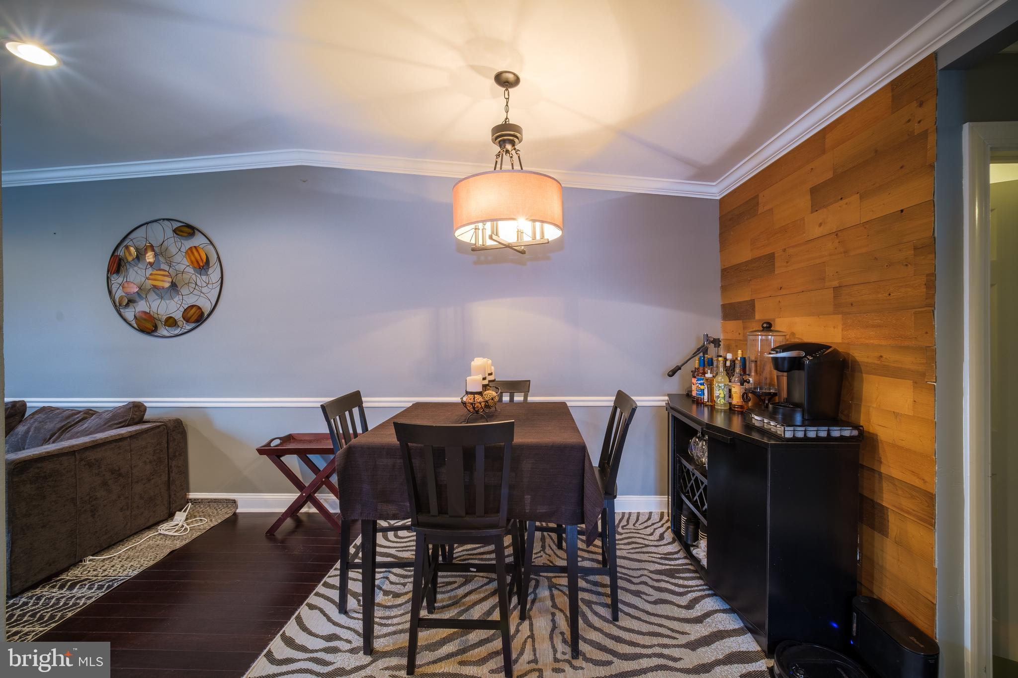 ROXBOROUGH - Residential