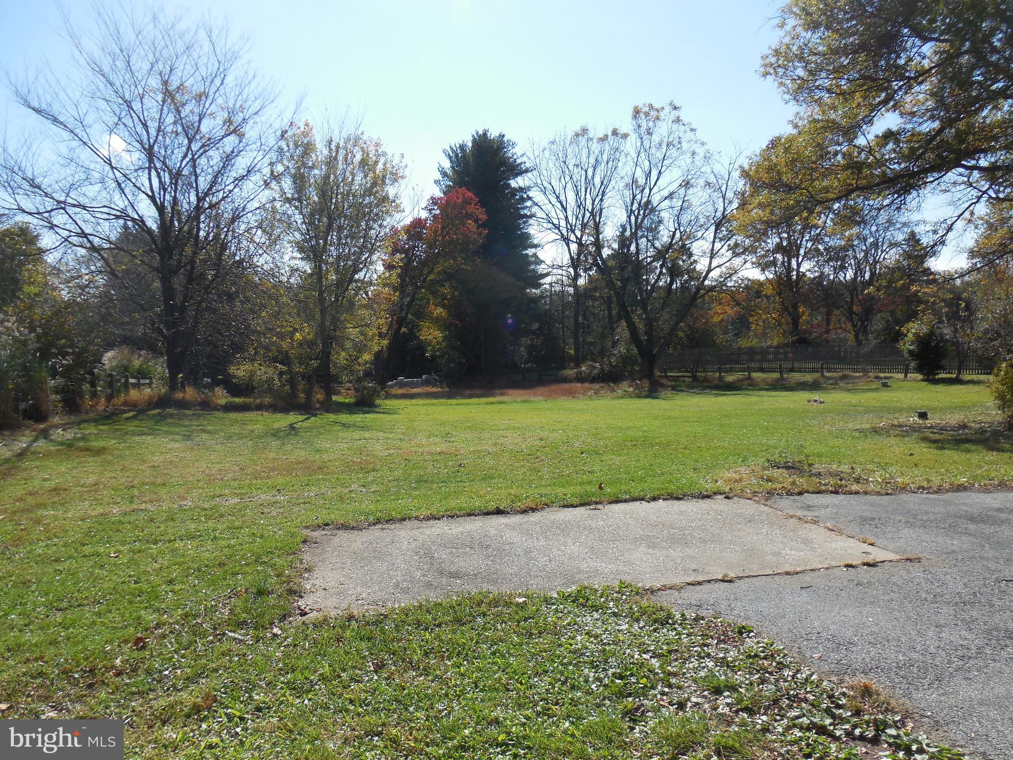 SUNNYBROOK FARMS - Residential
