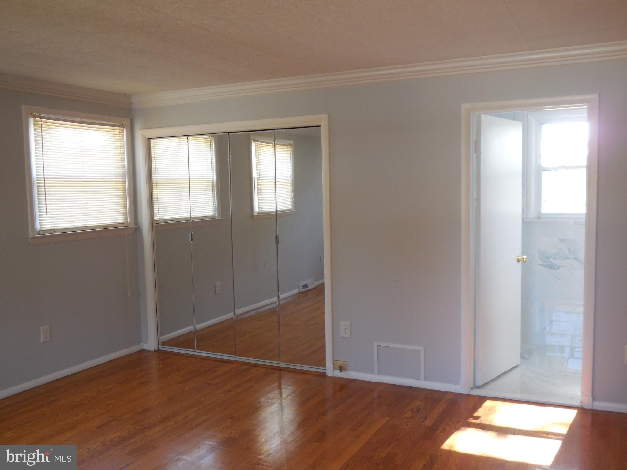 SUNNYBROOK FARMS - Residential