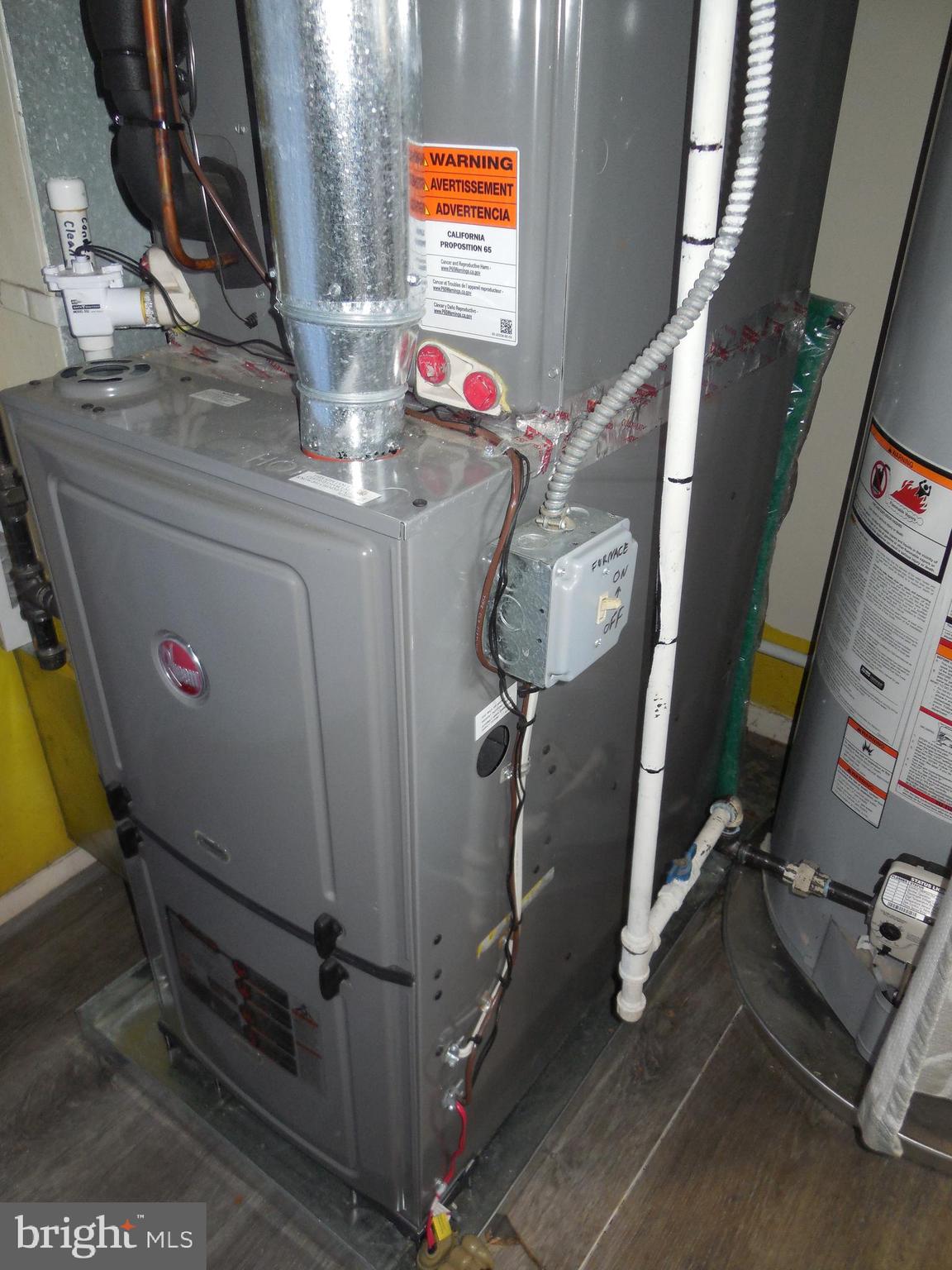 SUNNYBROOK FARMS - Residential