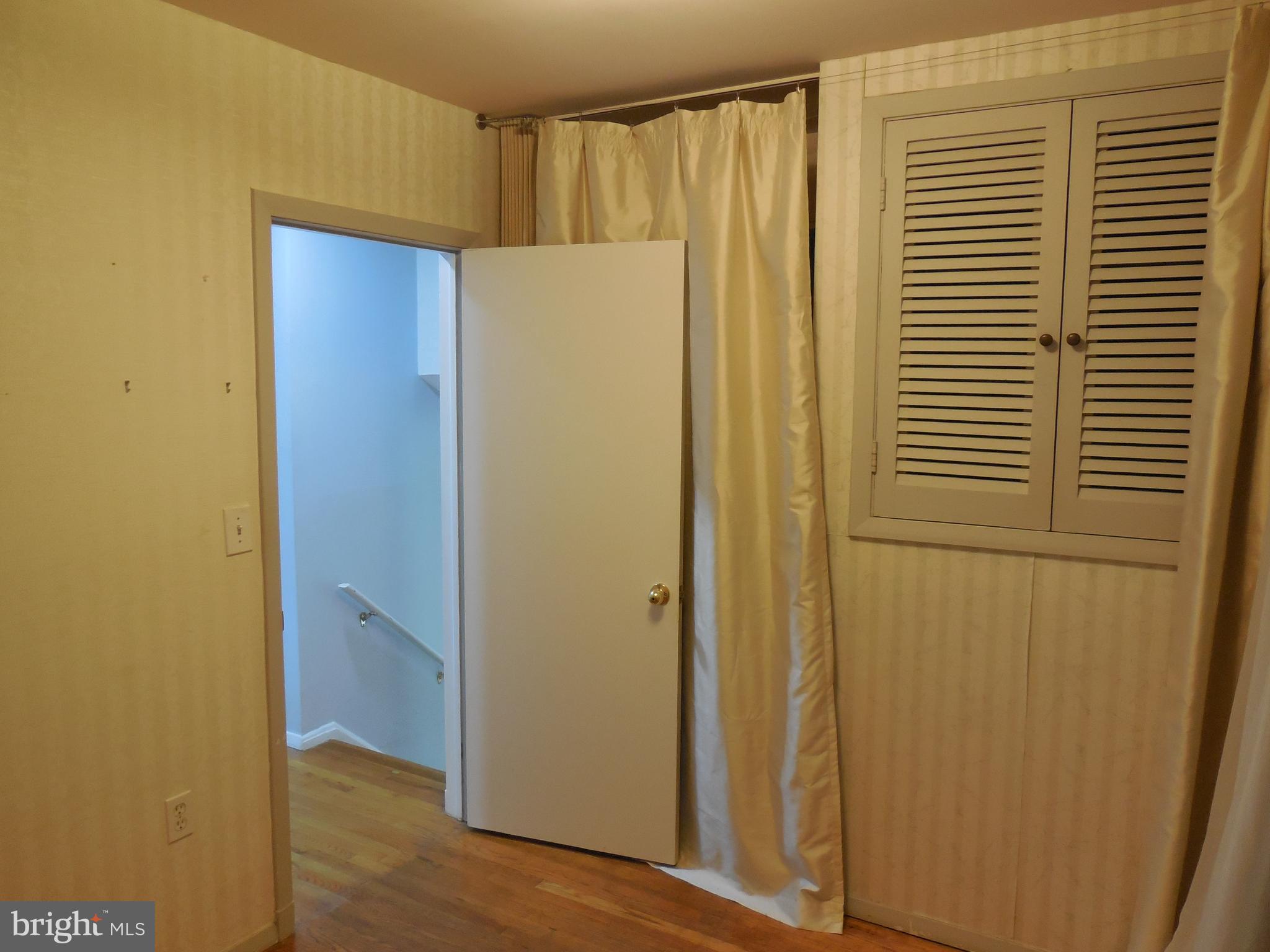 SUNNYBROOK FARMS - Residential