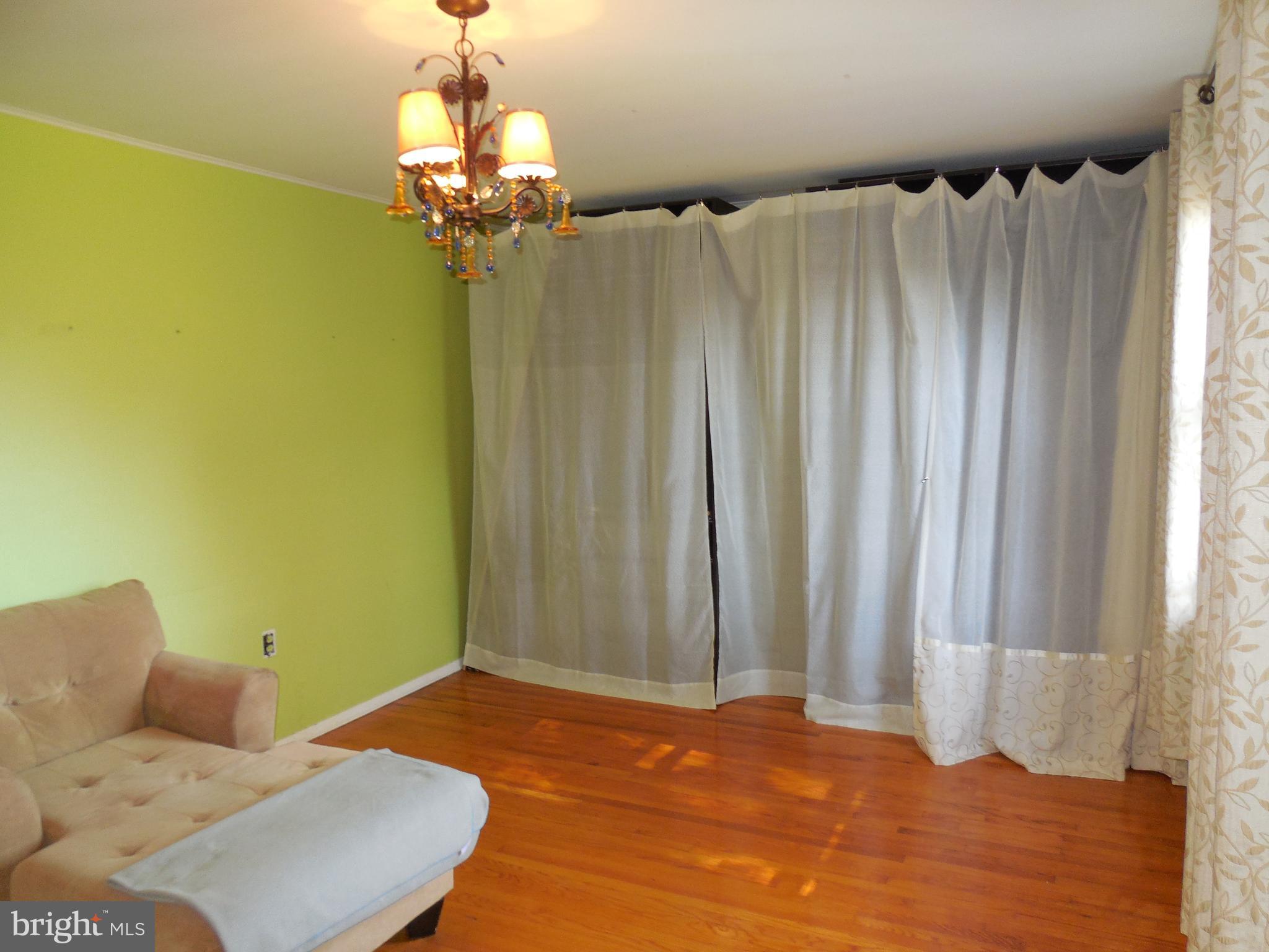 SUNNYBROOK FARMS - Residential