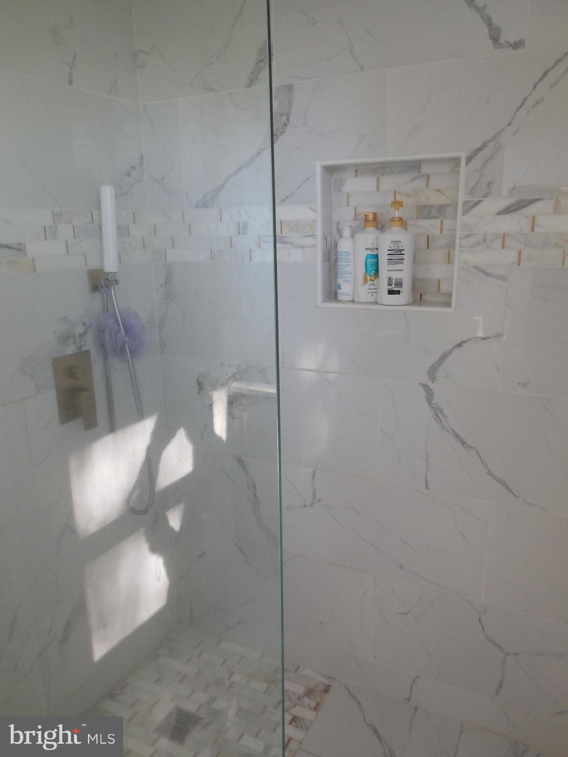 SUNNYBROOK FARMS - Residential