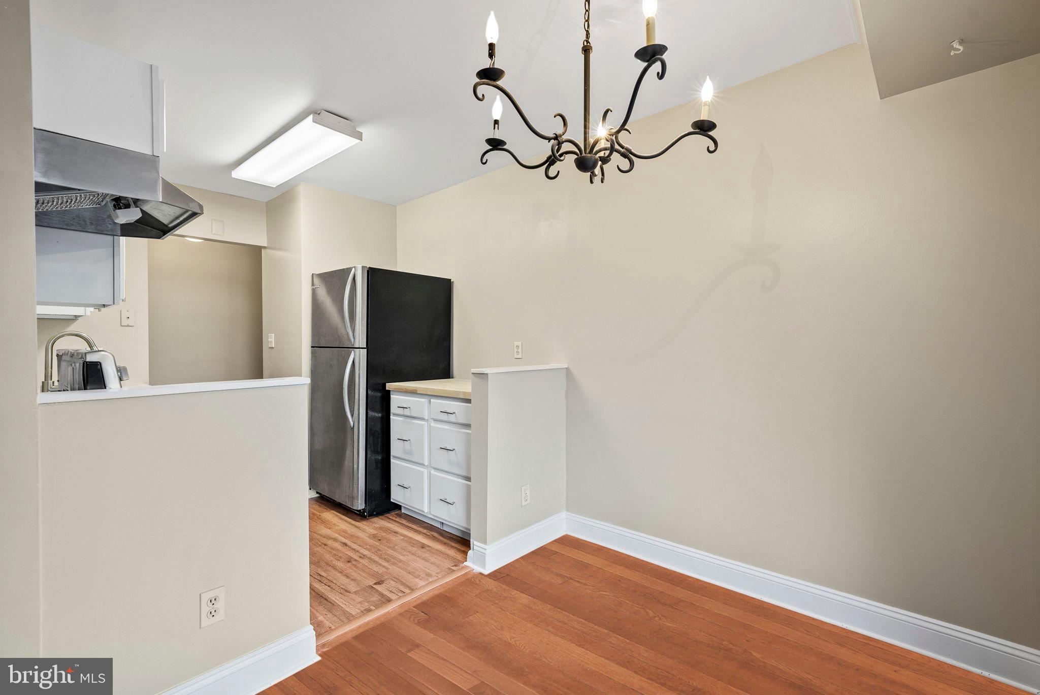 HUNTINGTON WALK - Residential