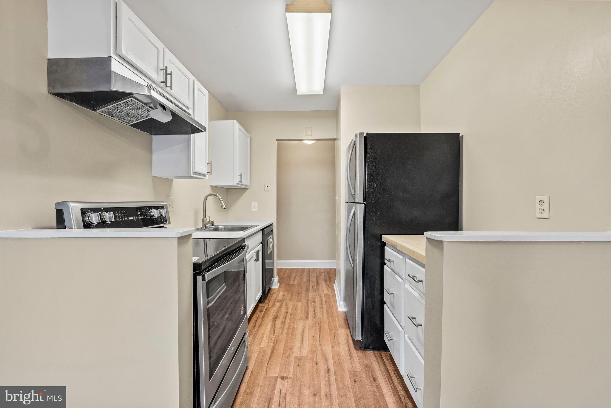 HUNTINGTON WALK - Residential