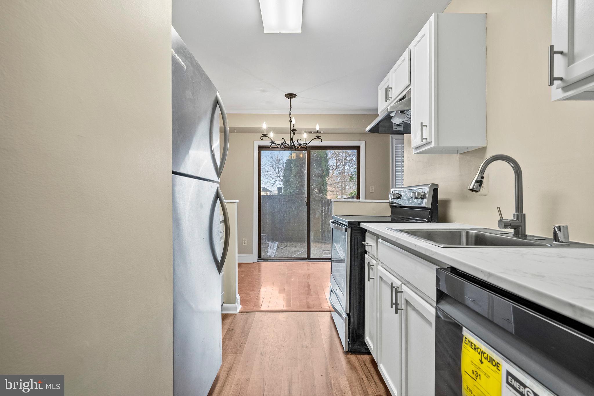 HUNTINGTON WALK - Residential