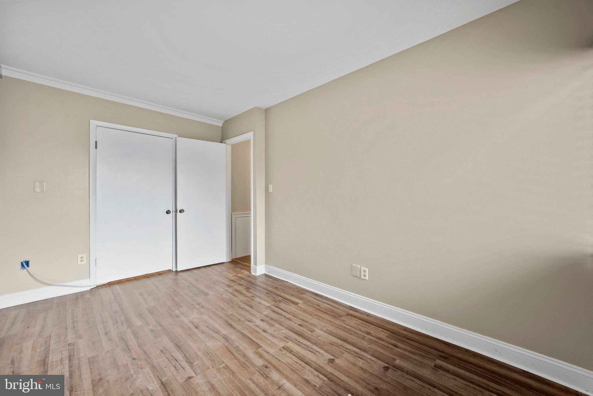 HUNTINGTON WALK - Residential