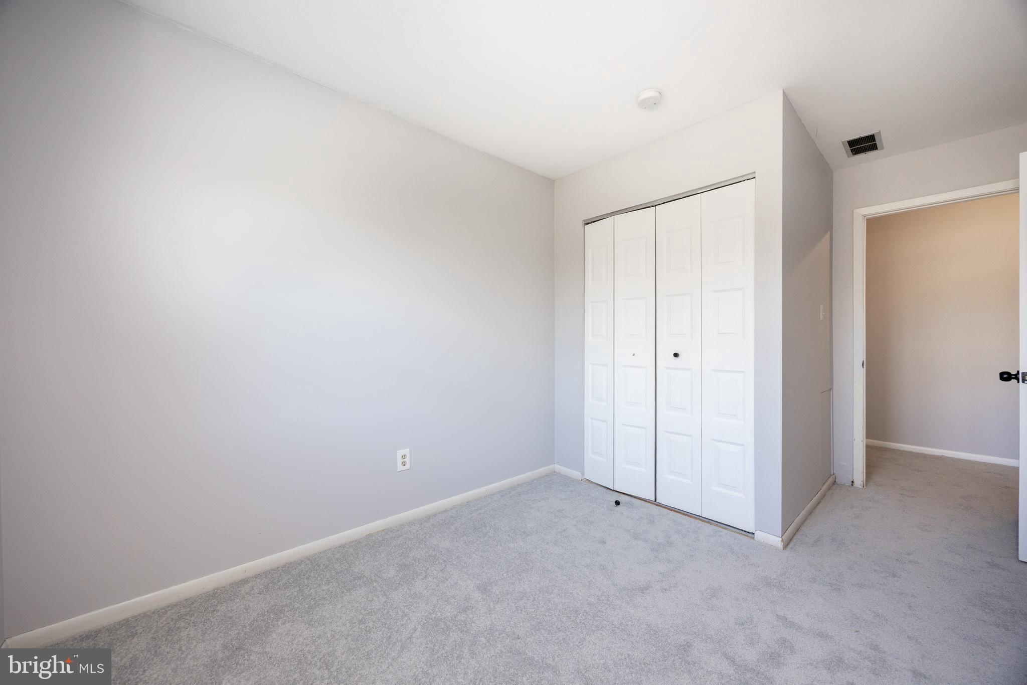 BEAVER RUN KNOLL - Residential