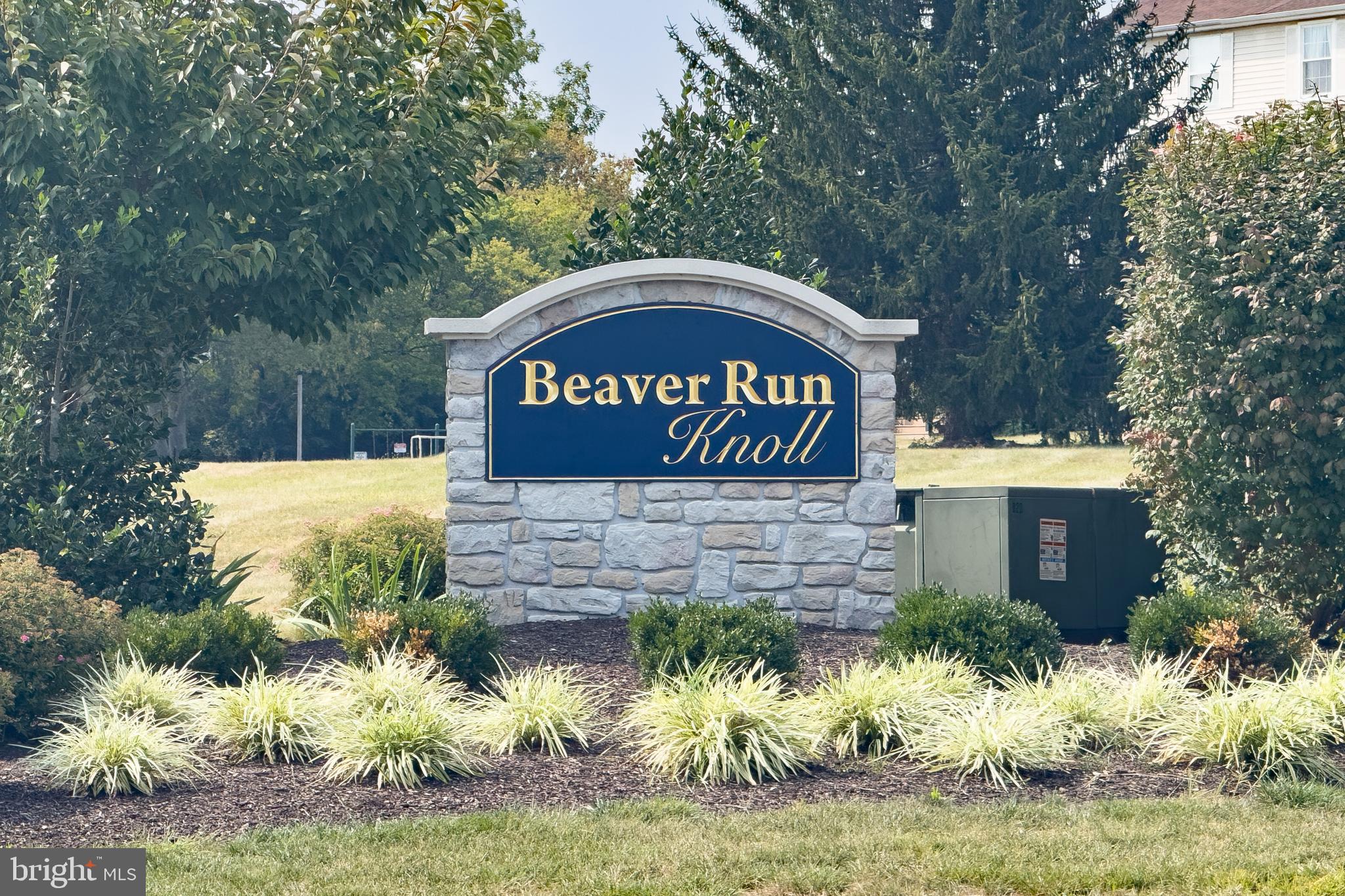BEAVER RUN KNOLL - Residential