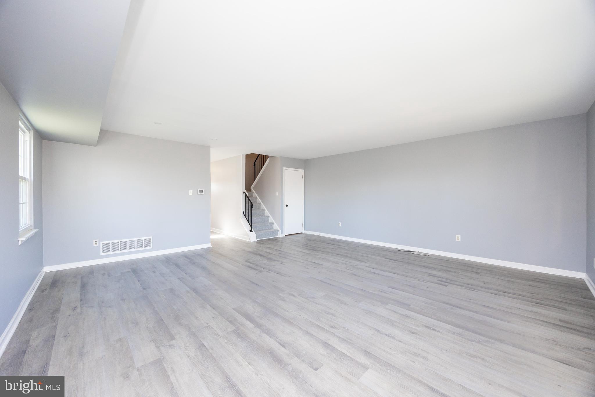 BEAVER RUN KNOLL - Residential