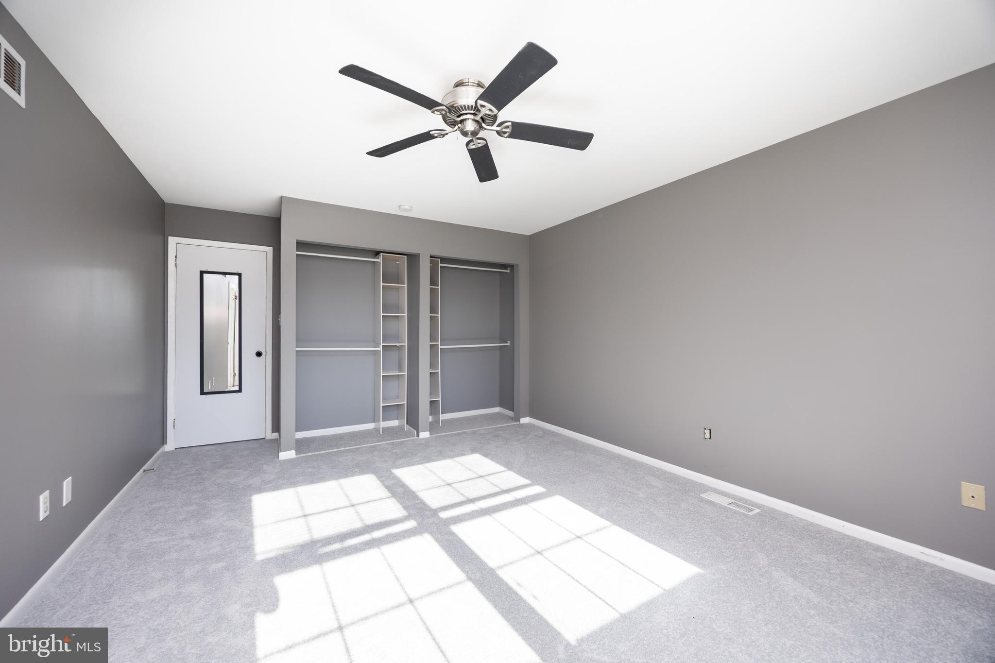 BEAVER RUN KNOLL - Residential