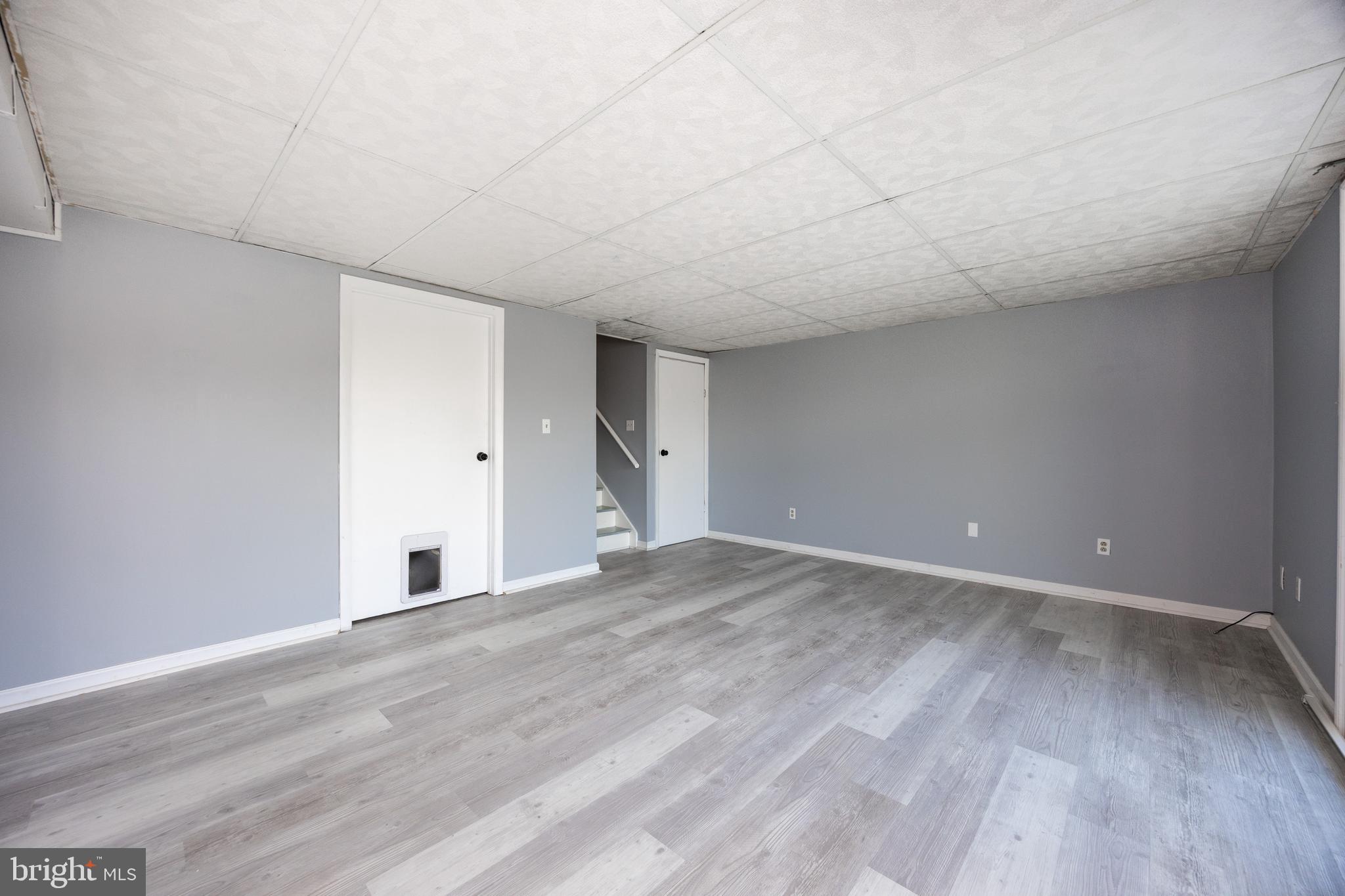 BEAVER RUN KNOLL - Residential