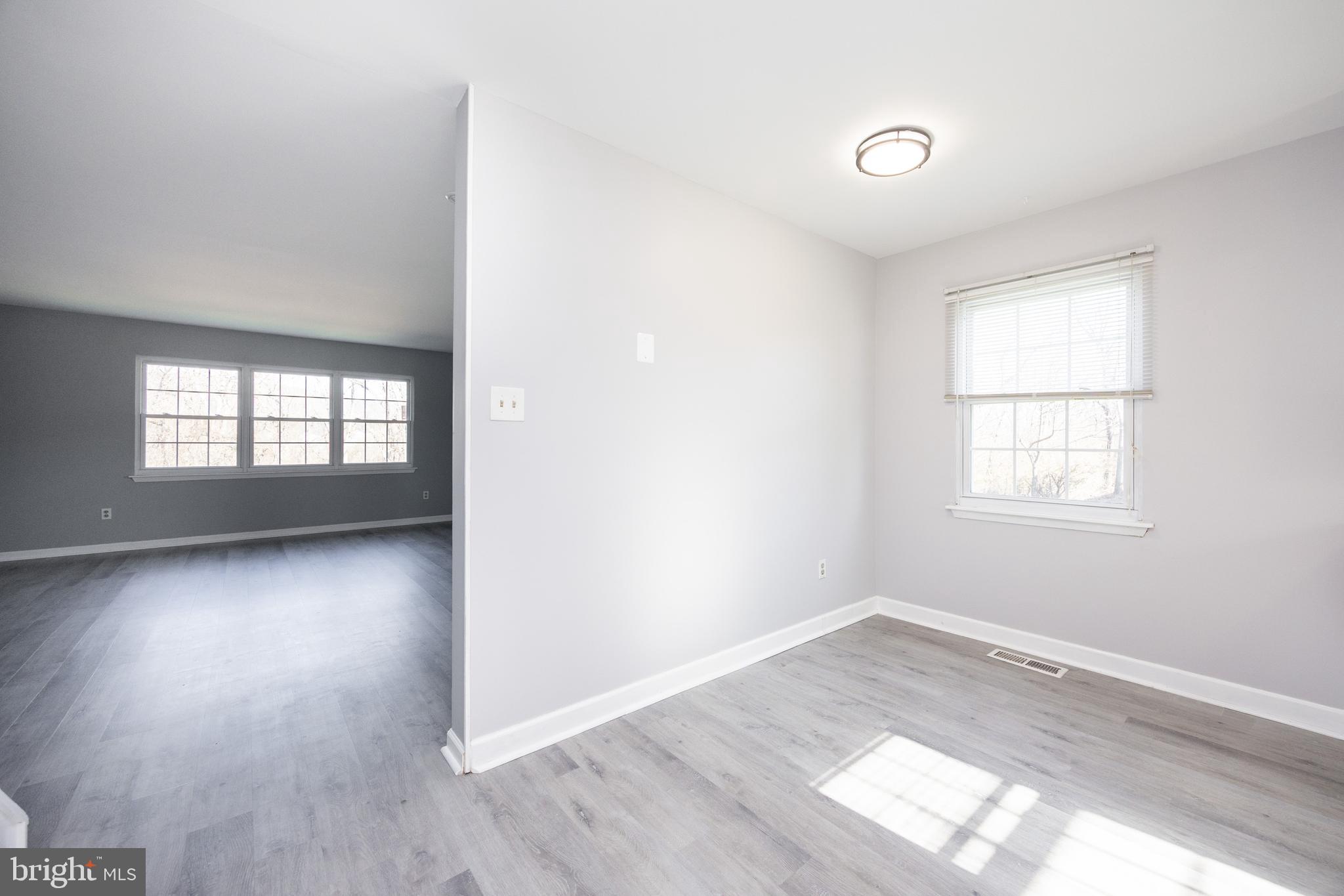 BEAVER RUN KNOLL - Residential