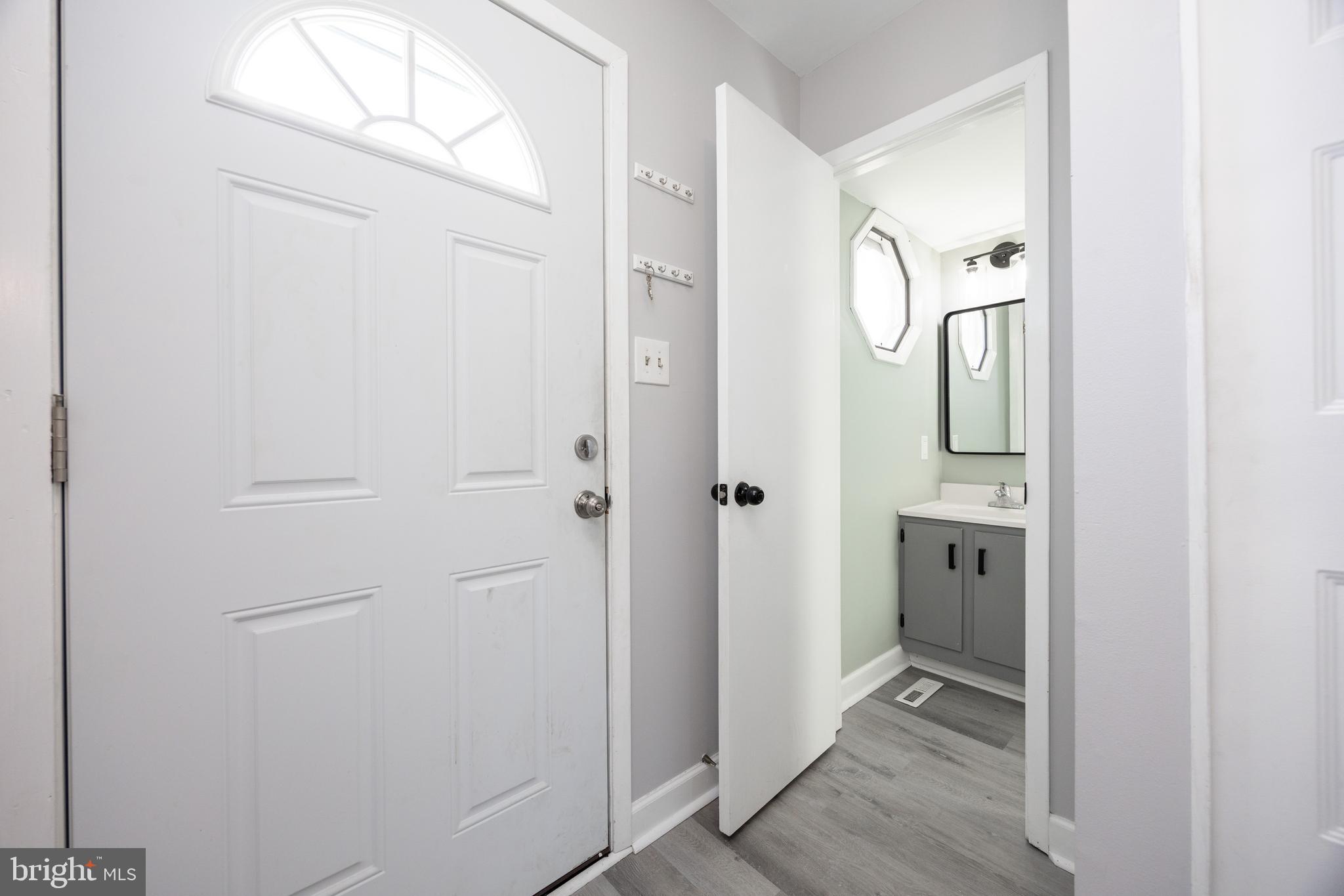 BEAVER RUN KNOLL - Residential