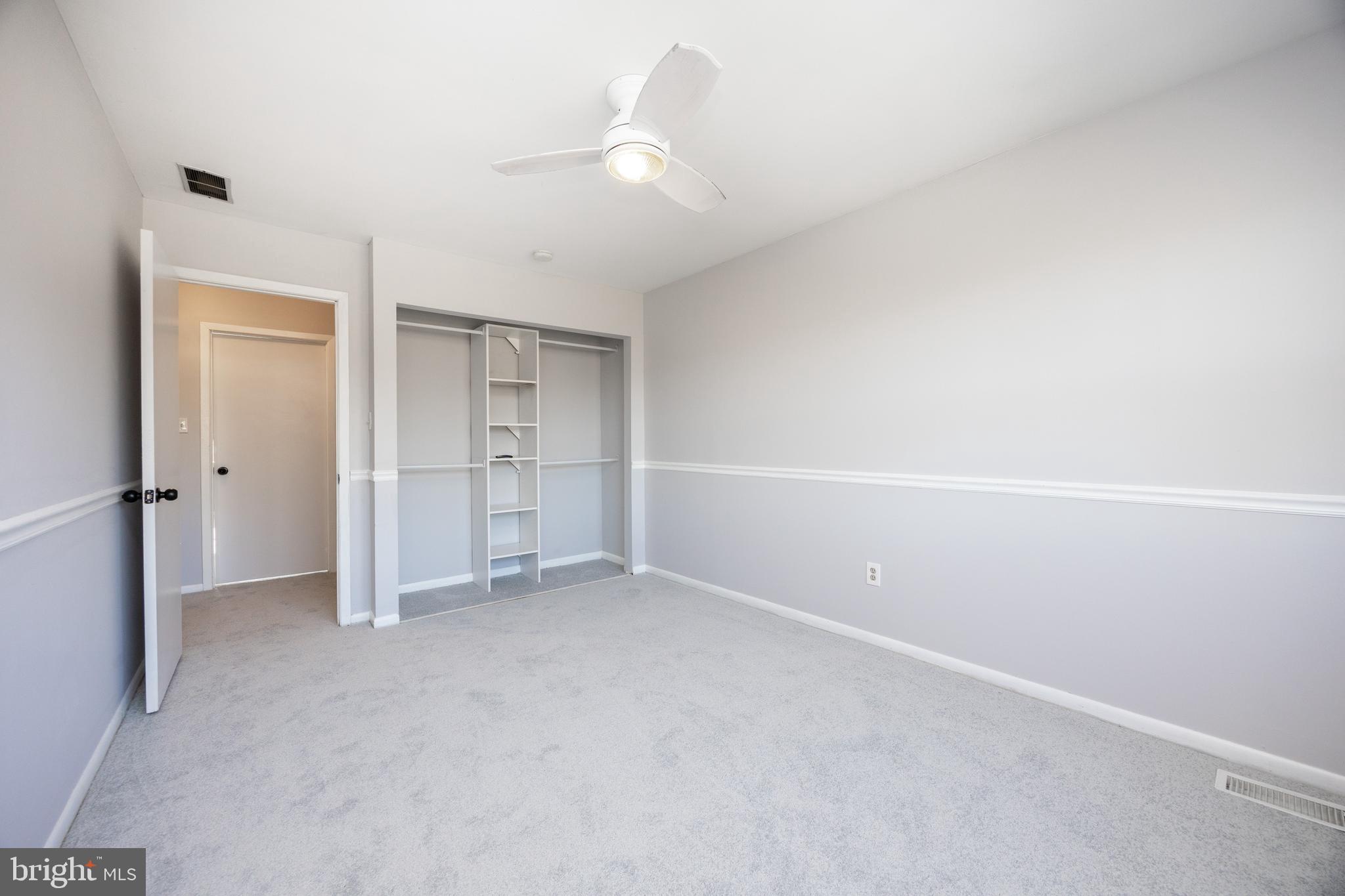 BEAVER RUN KNOLL - Residential