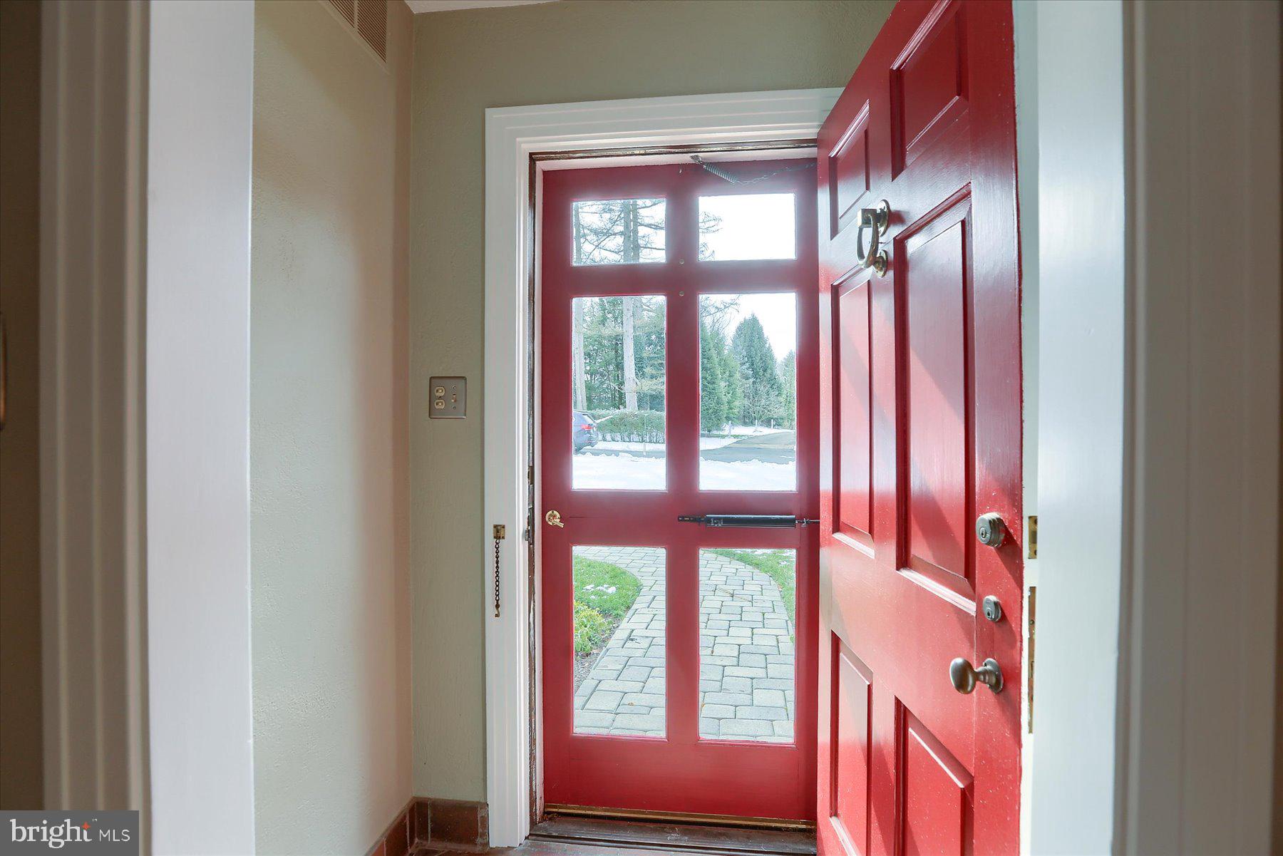 SCHOOL LANE HILLS - Residential