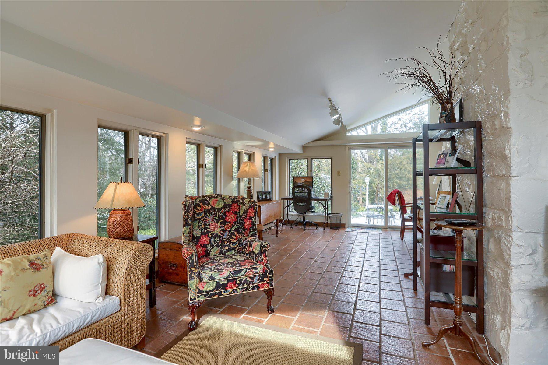 SCHOOL LANE HILLS - Residential