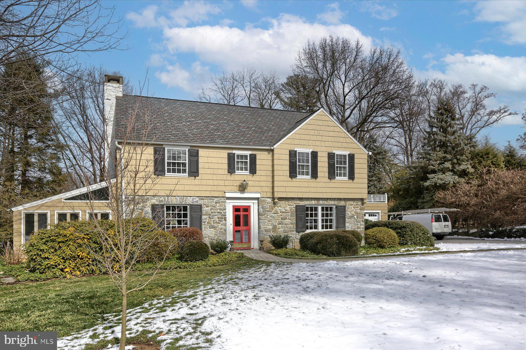 SCHOOL LANE HILLS - Residential