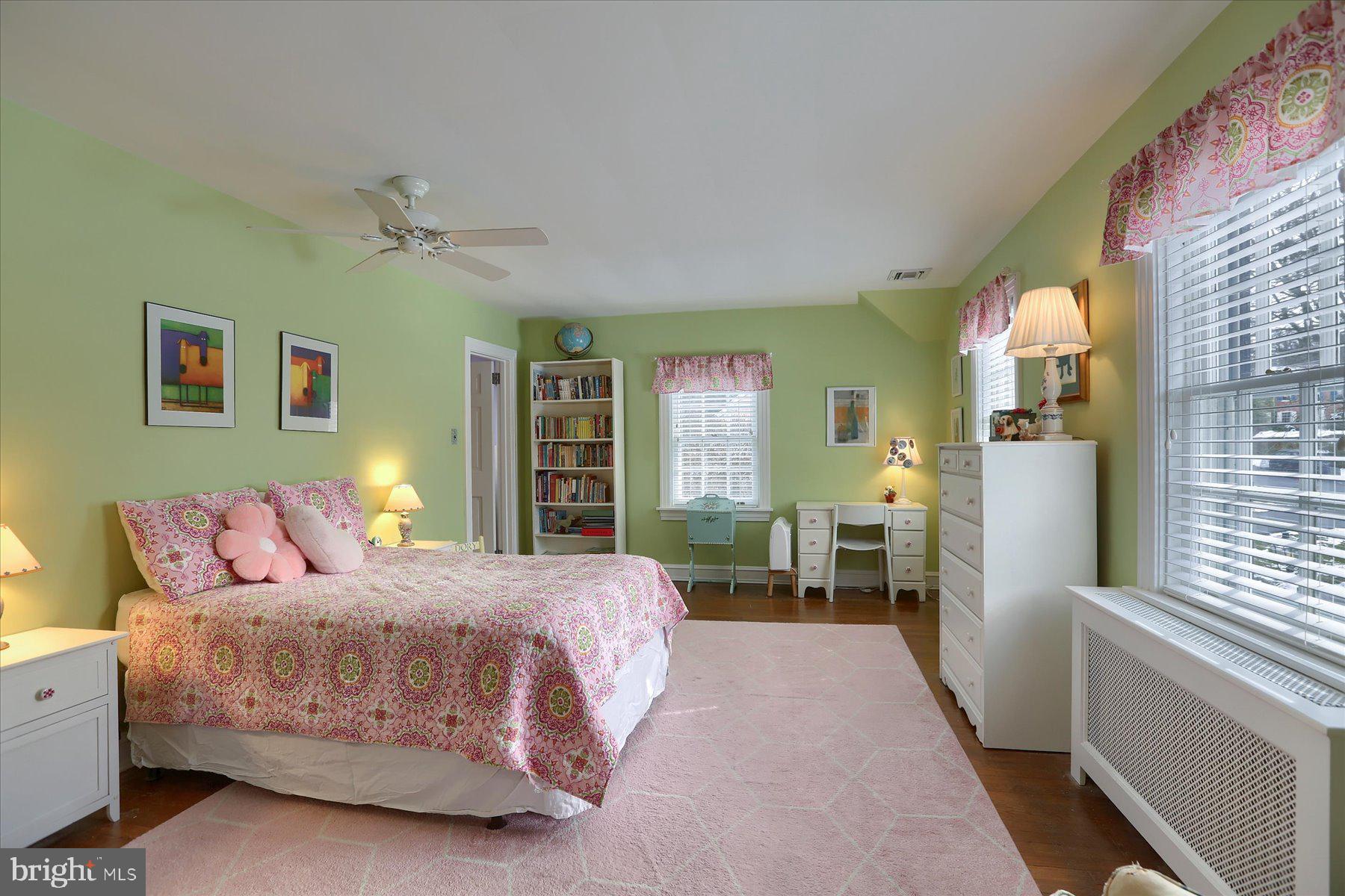 SCHOOL LANE HILLS - Residential