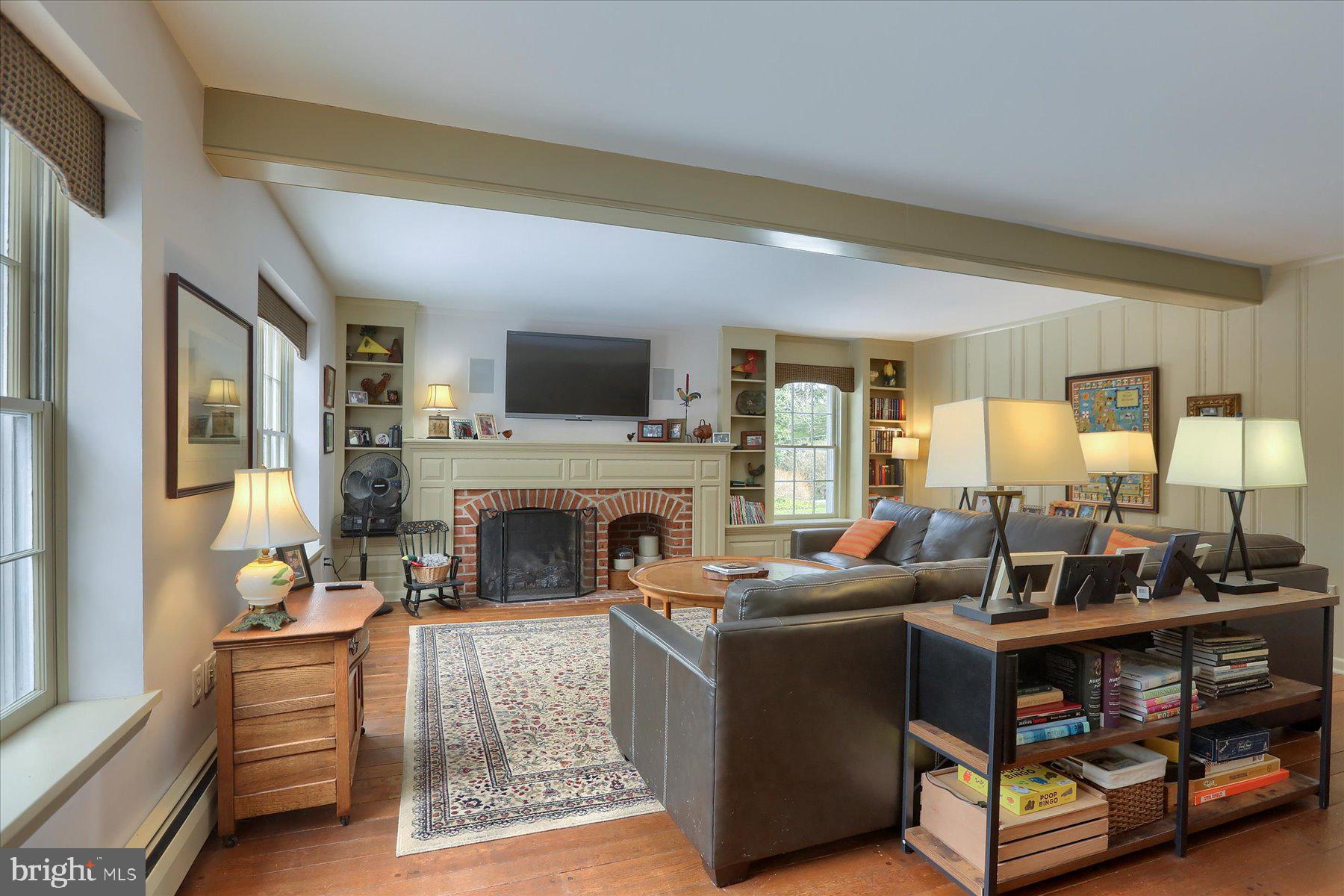 SCHOOL LANE HILLS - Residential