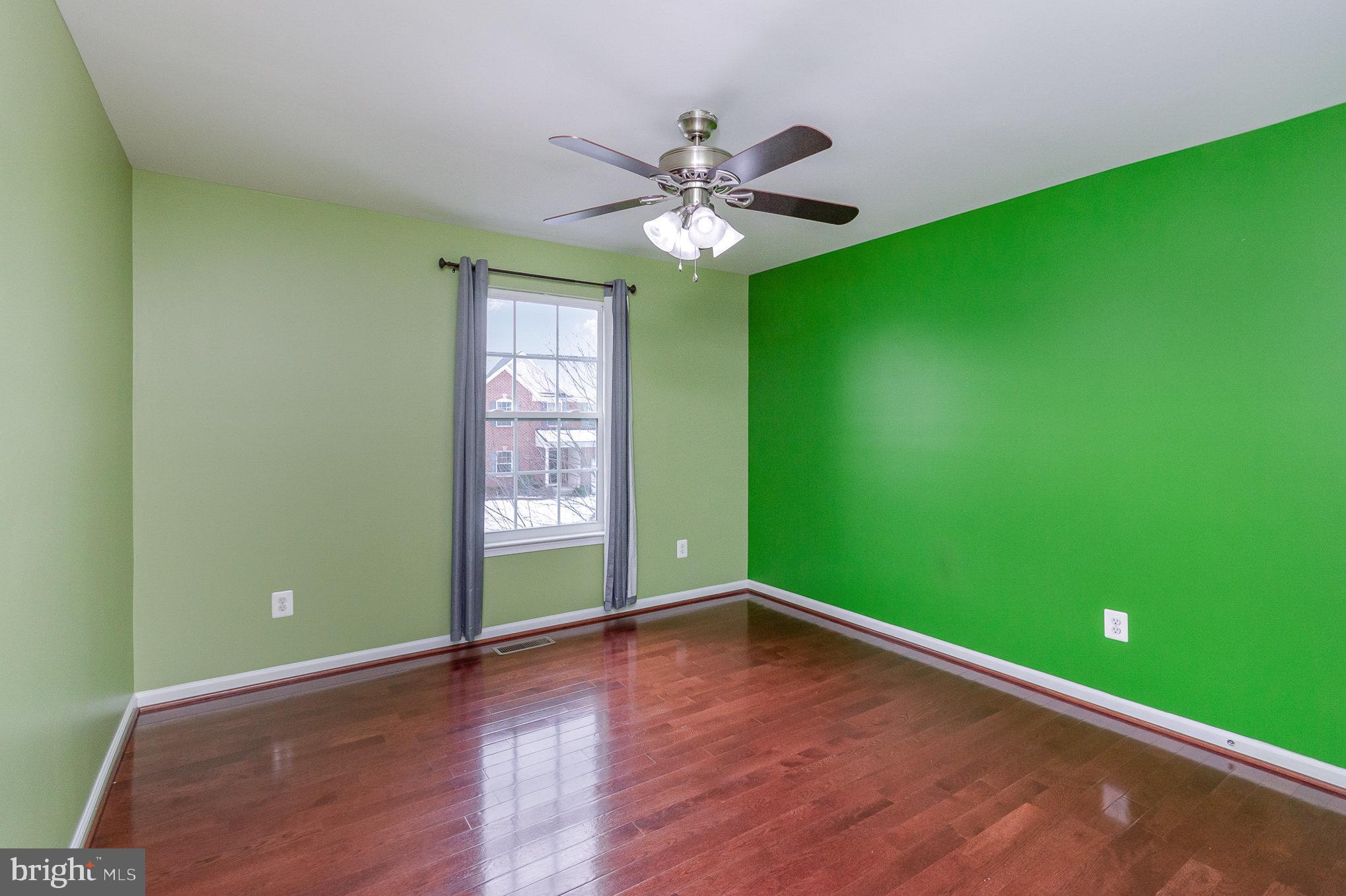 SOUTH RIDING - Residential Lease