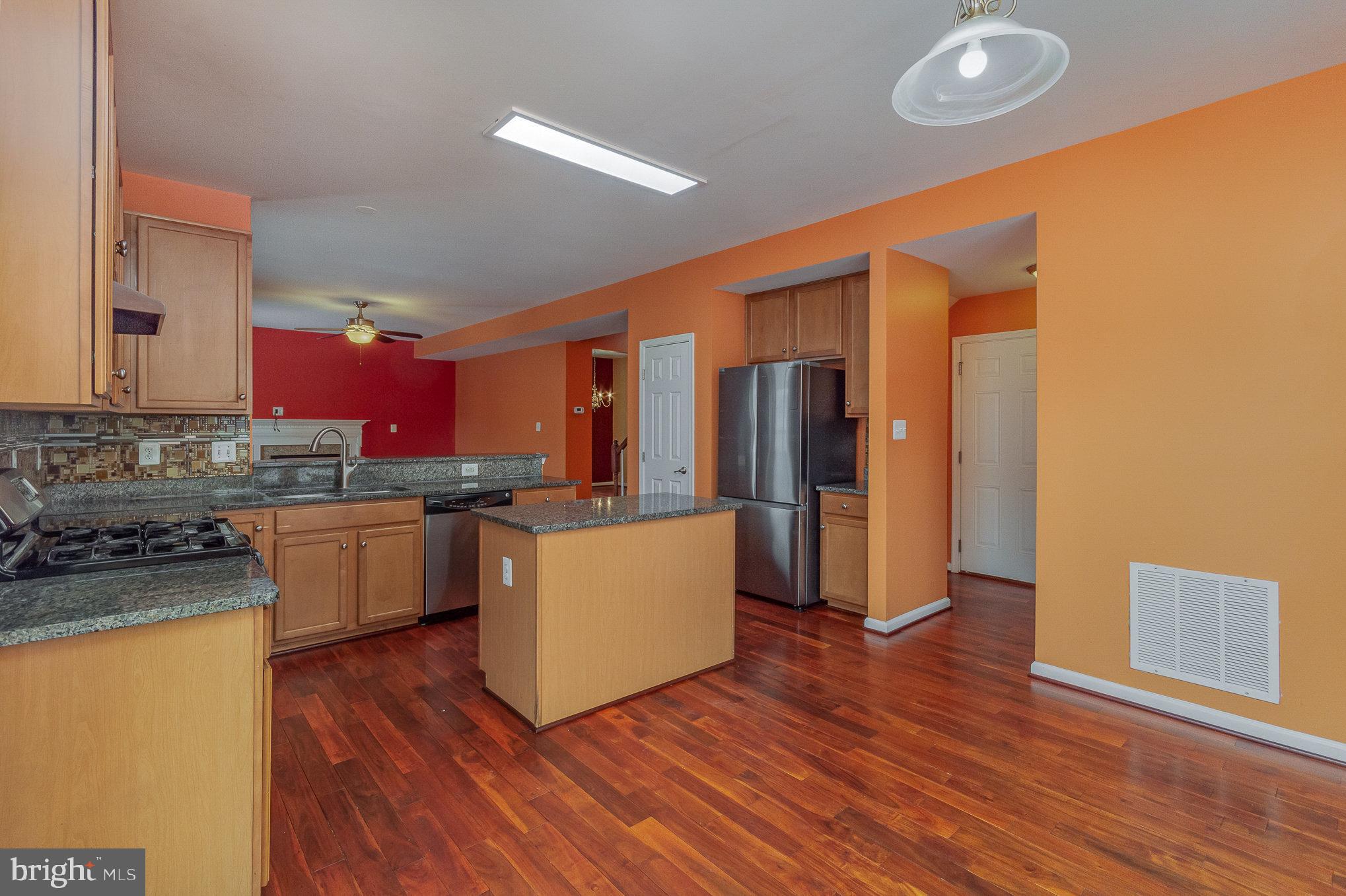 SOUTH RIDING - Residential Lease