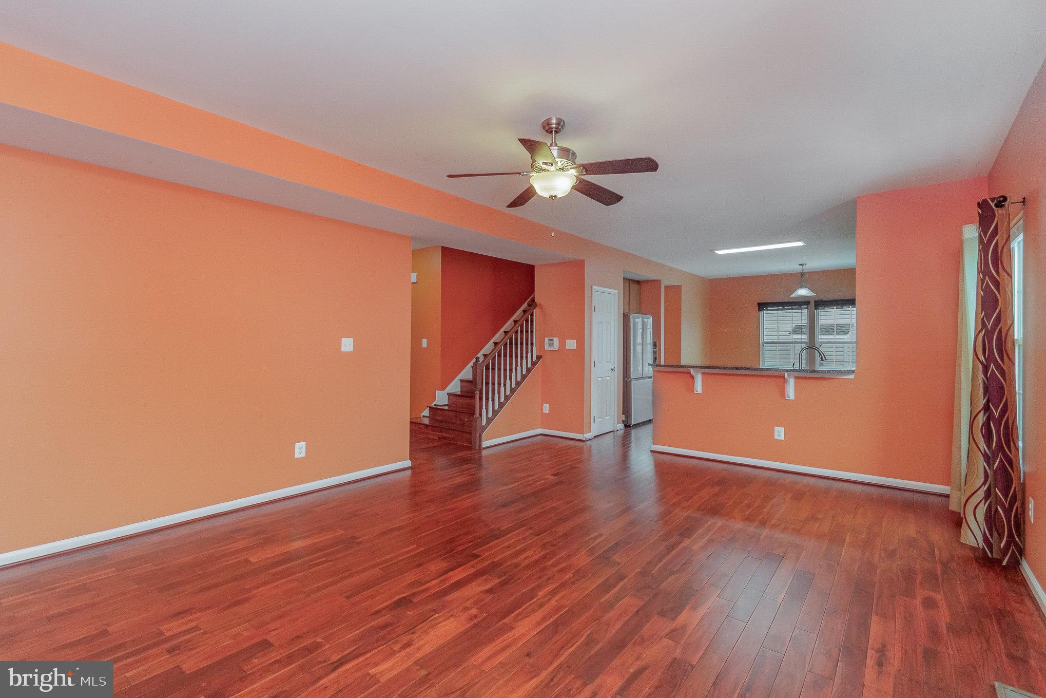 SOUTH RIDING - Residential Lease