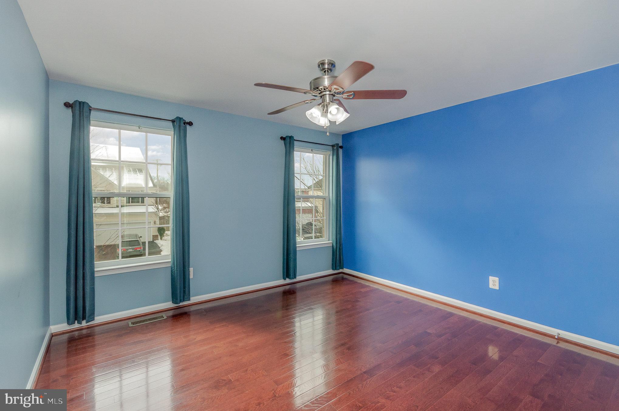 SOUTH RIDING - Residential Lease