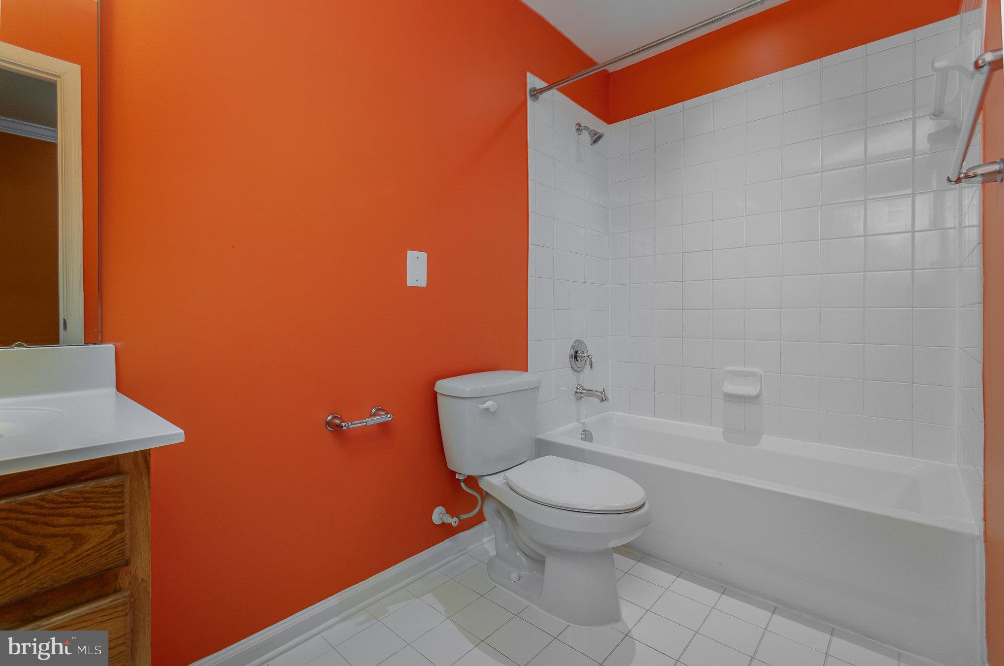 SOUTH RIDING - Residential Lease