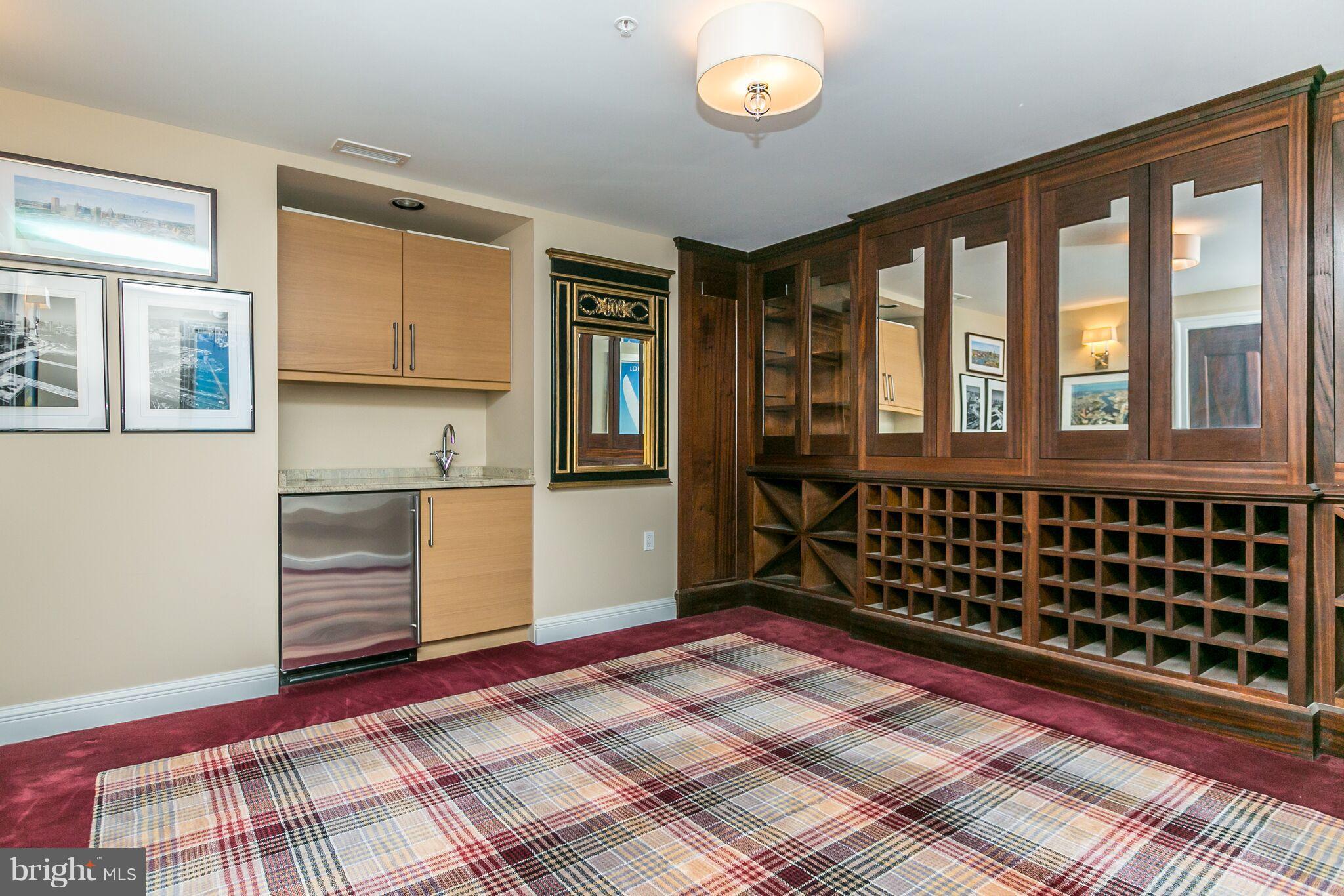 THE RITZ-CARLTON RESIDENCES - Residential