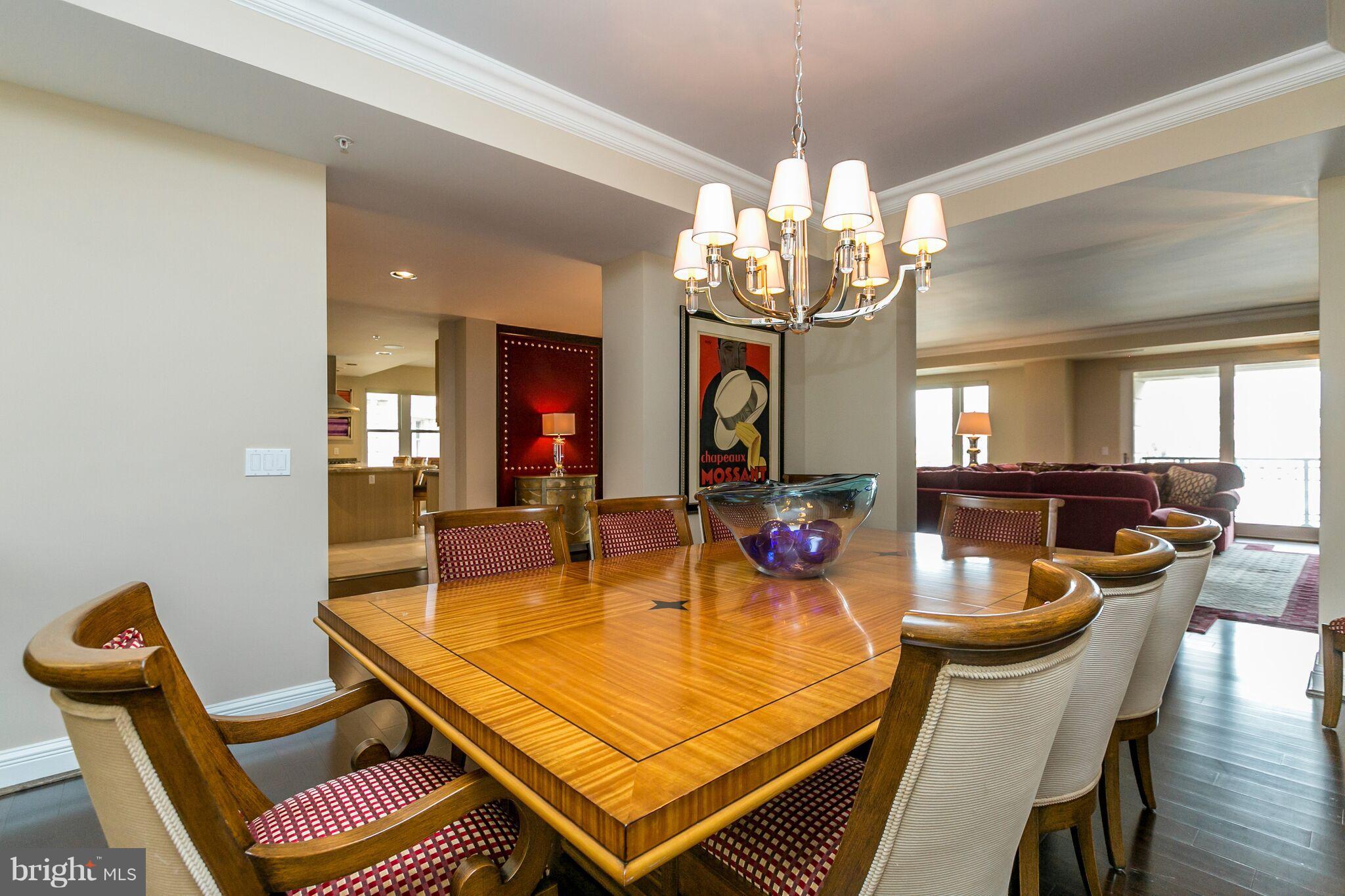 THE RITZ-CARLTON RESIDENCES - Residential