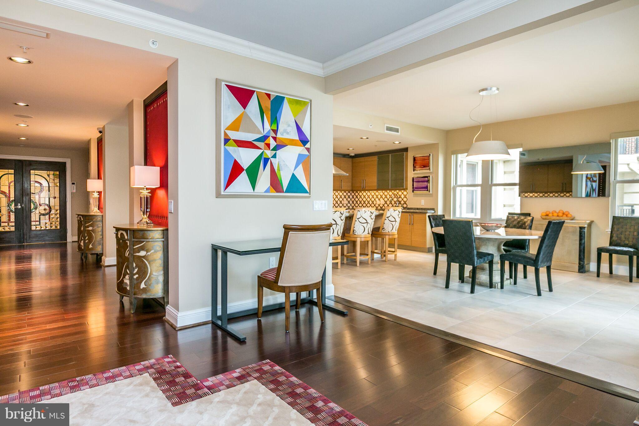 THE RITZ-CARLTON RESIDENCES - Residential