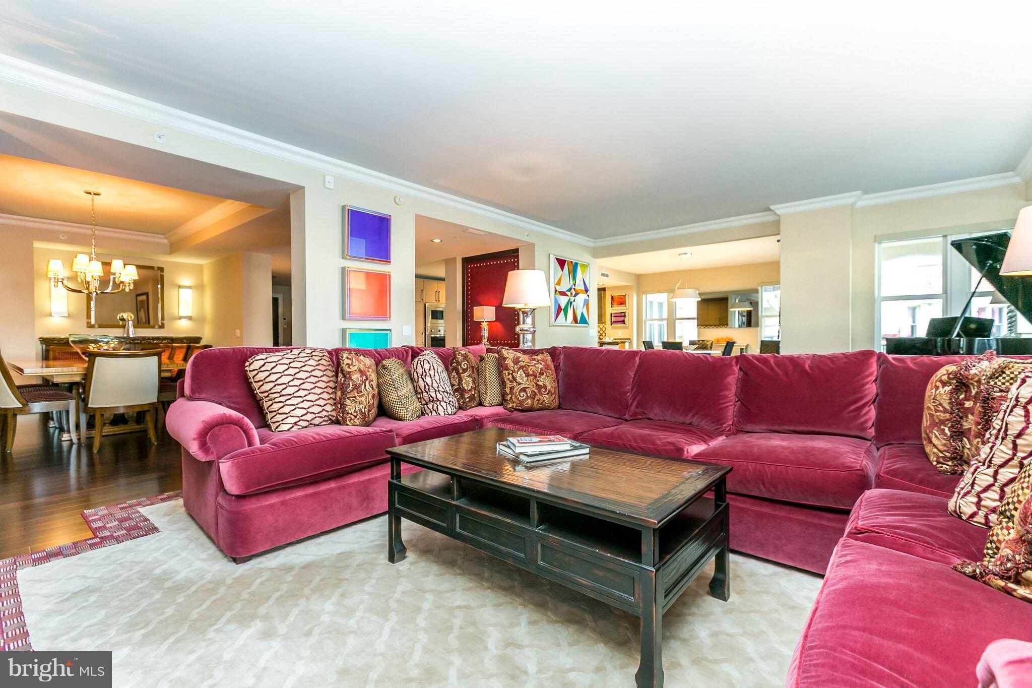 THE RITZ-CARLTON RESIDENCES - Residential