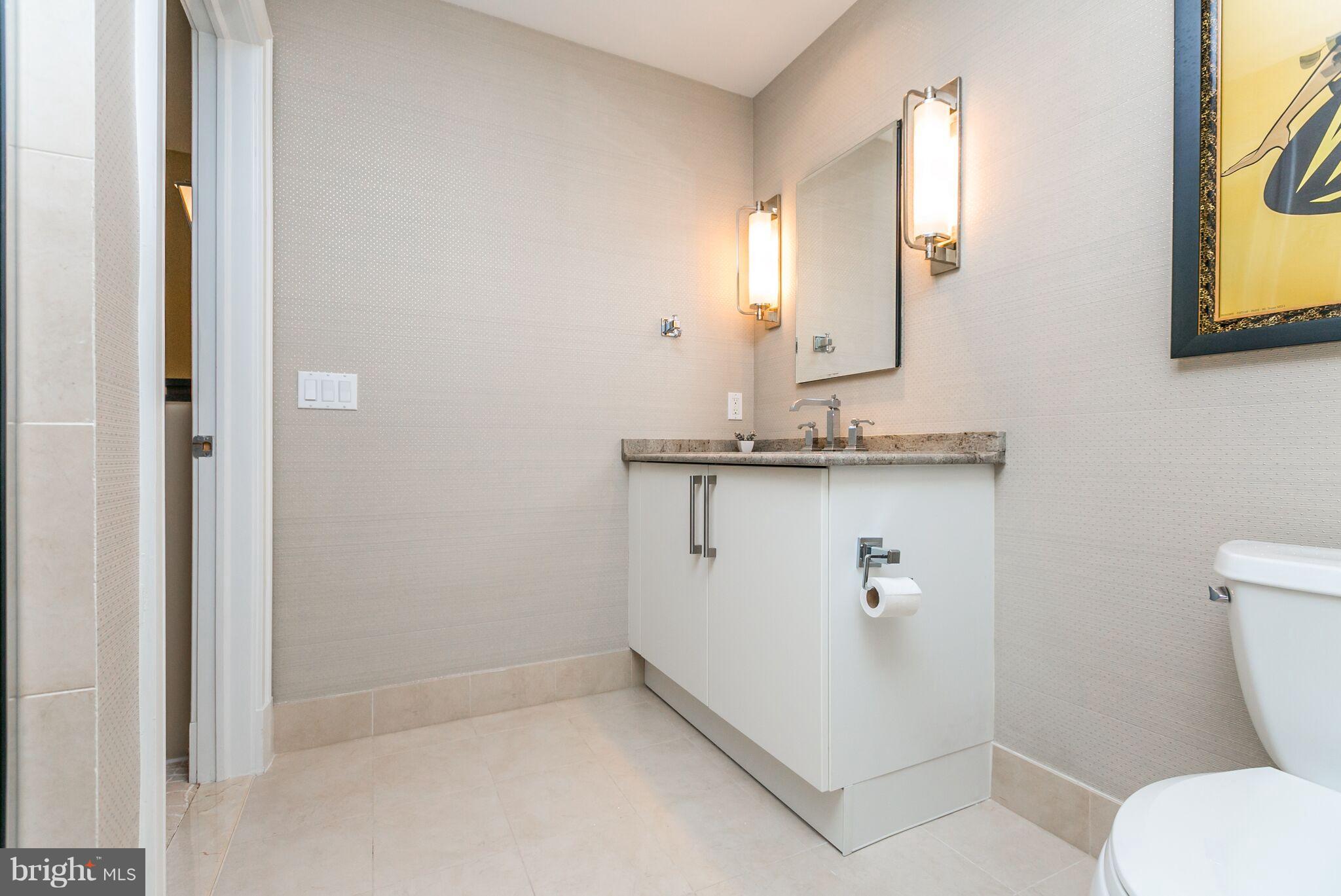 THE RITZ-CARLTON RESIDENCES - Residential