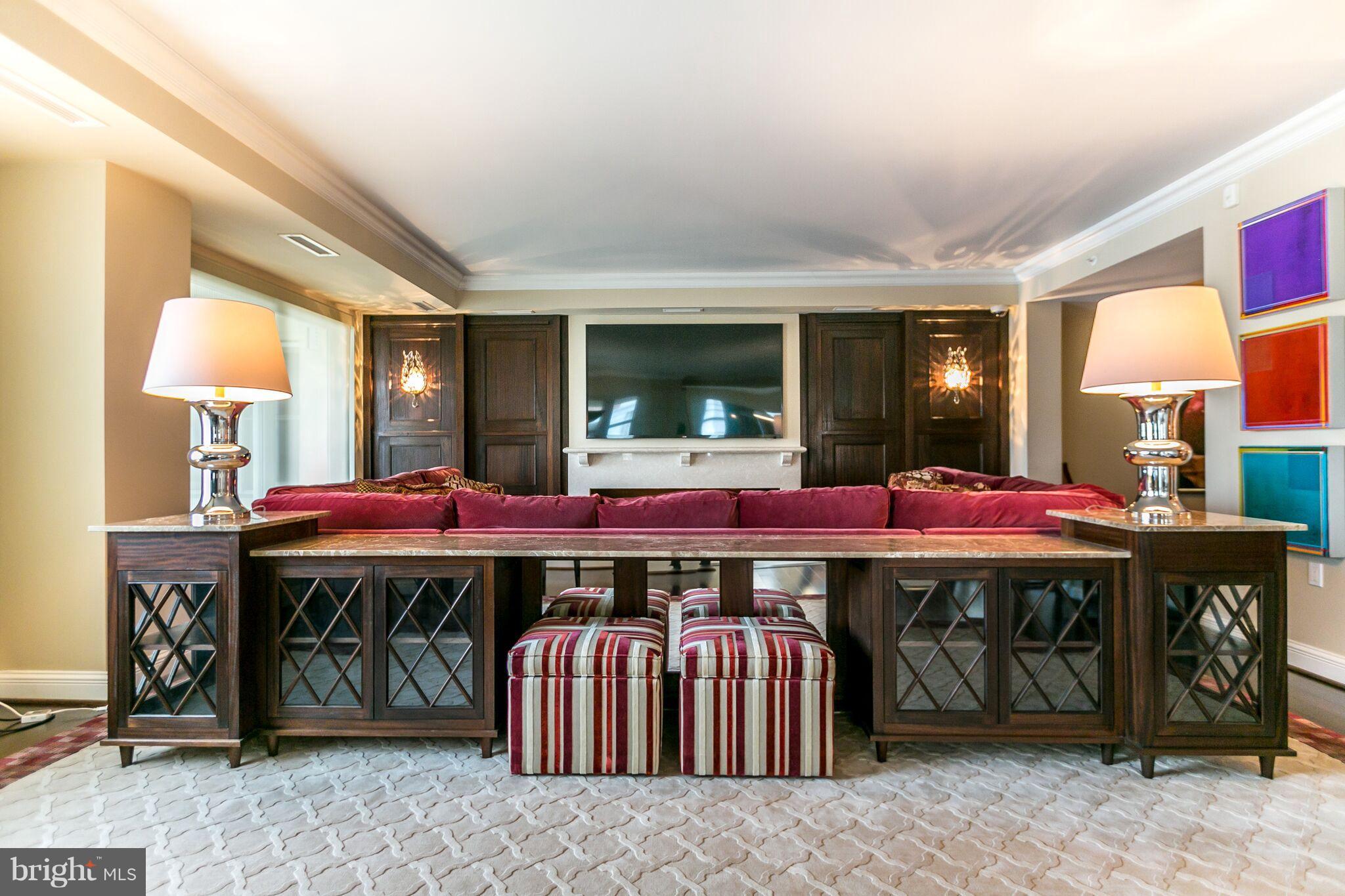 THE RITZ-CARLTON RESIDENCES - Residential