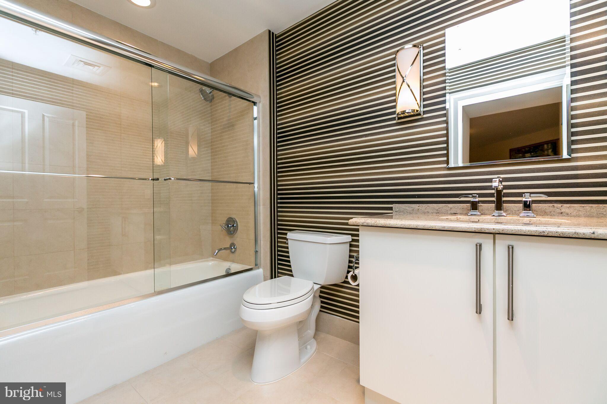 THE RITZ-CARLTON RESIDENCES - Residential