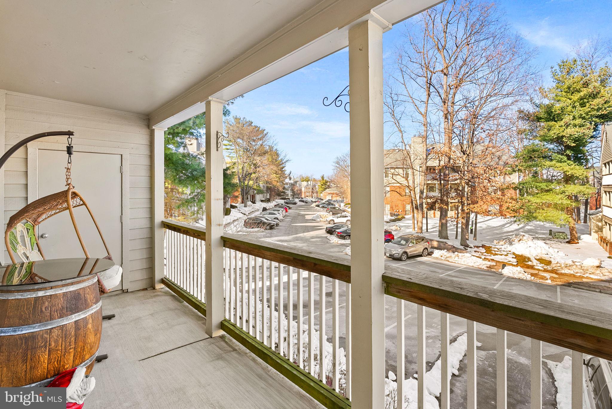 PENDERBROOK SQUARE CONDOMINIUMS - Residential