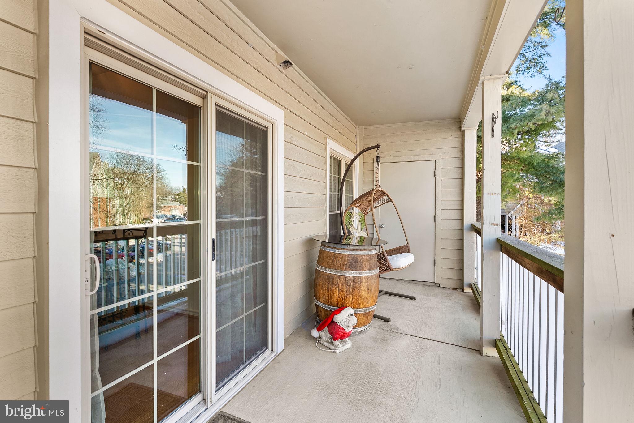 PENDERBROOK SQUARE CONDOMINIUMS - Residential