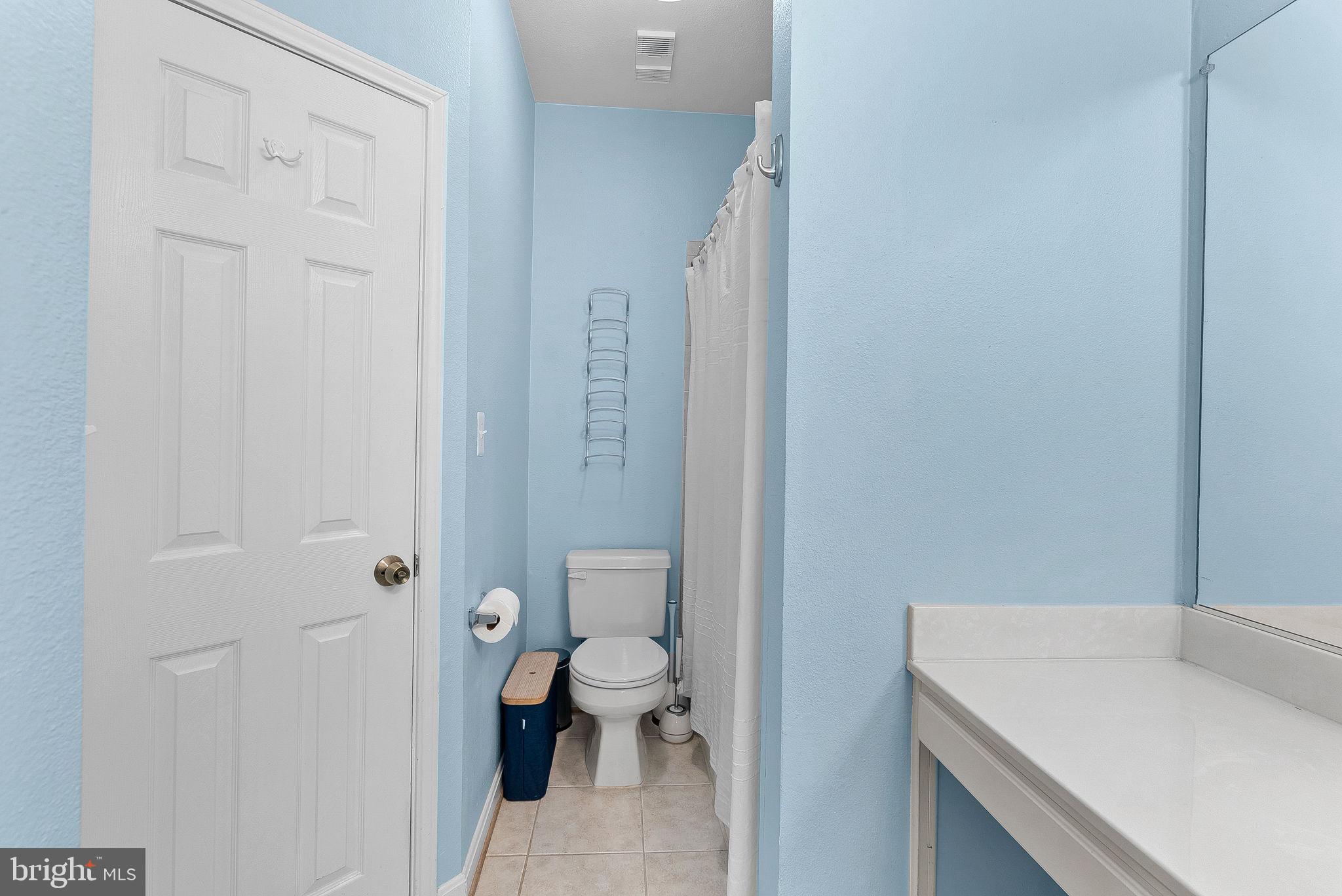 PENDERBROOK SQUARE CONDOMINIUMS - Residential