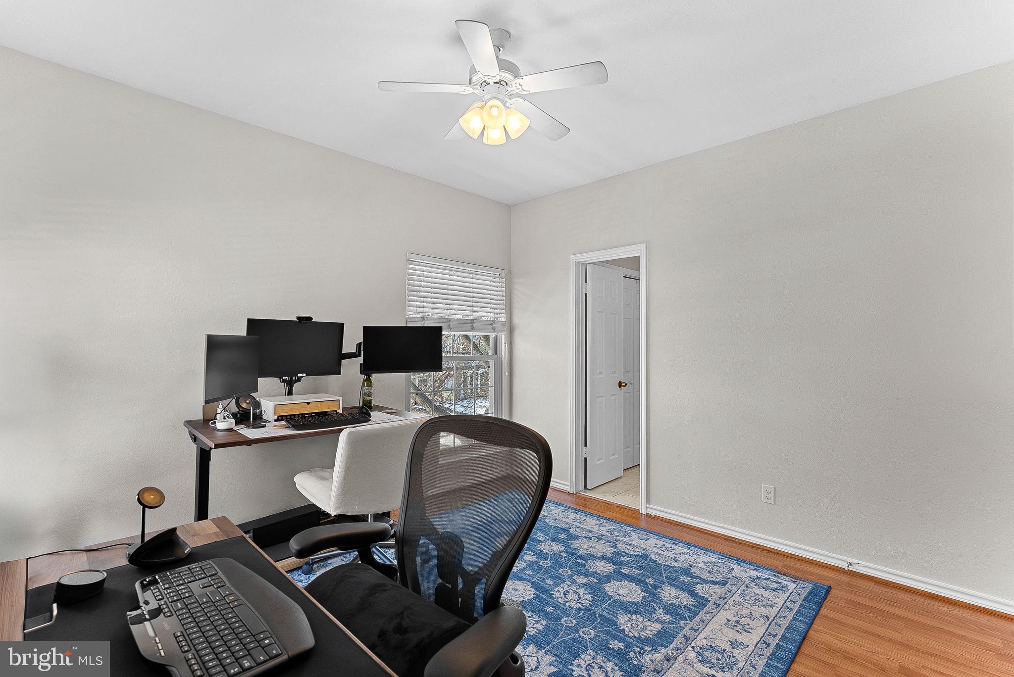 PENDERBROOK SQUARE CONDOMINIUMS - Residential