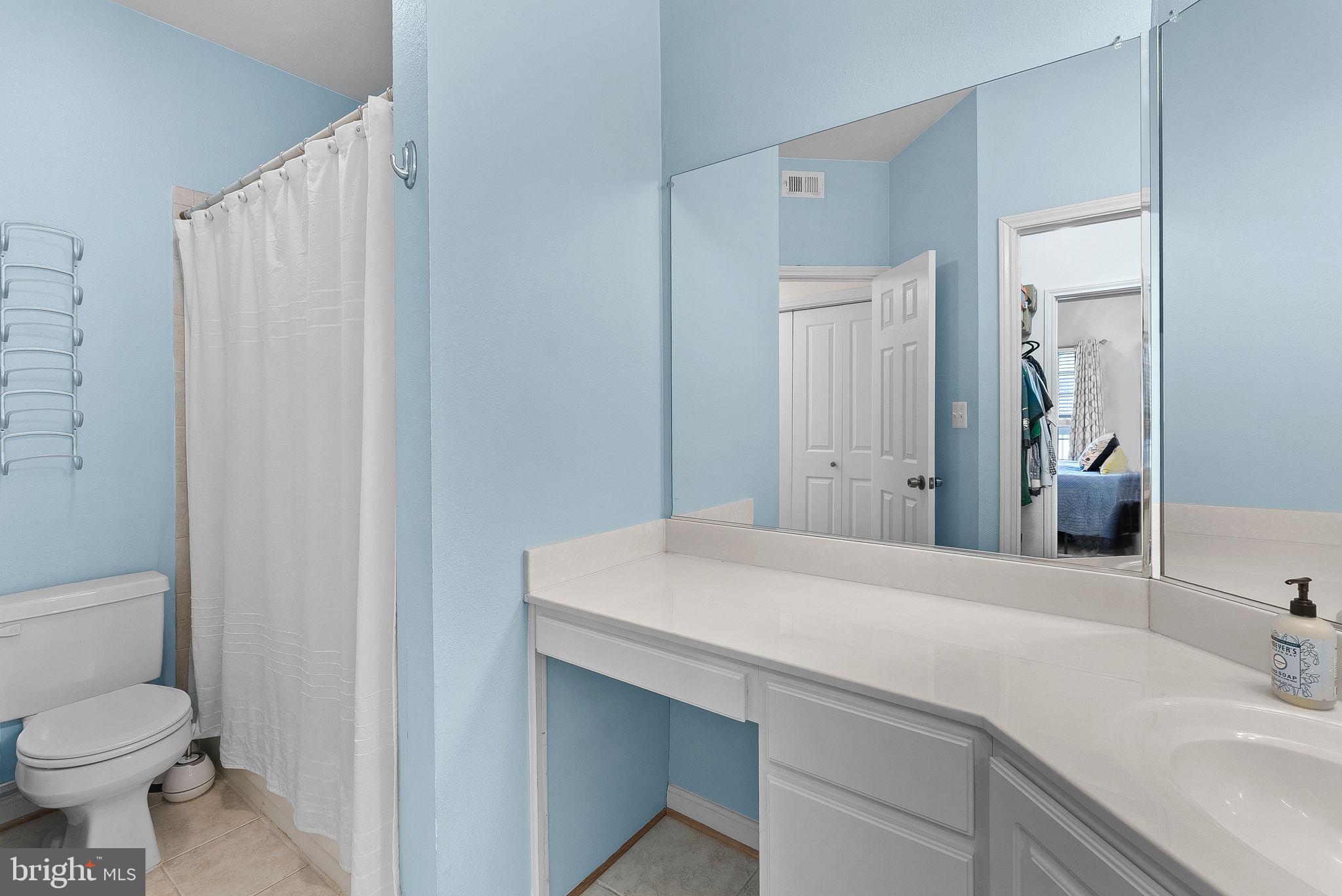 PENDERBROOK SQUARE CONDOMINIUMS - Residential