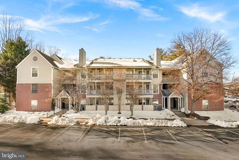 3916 PENDERVIEW DRIVE 428 FAIRFAX VA 22033