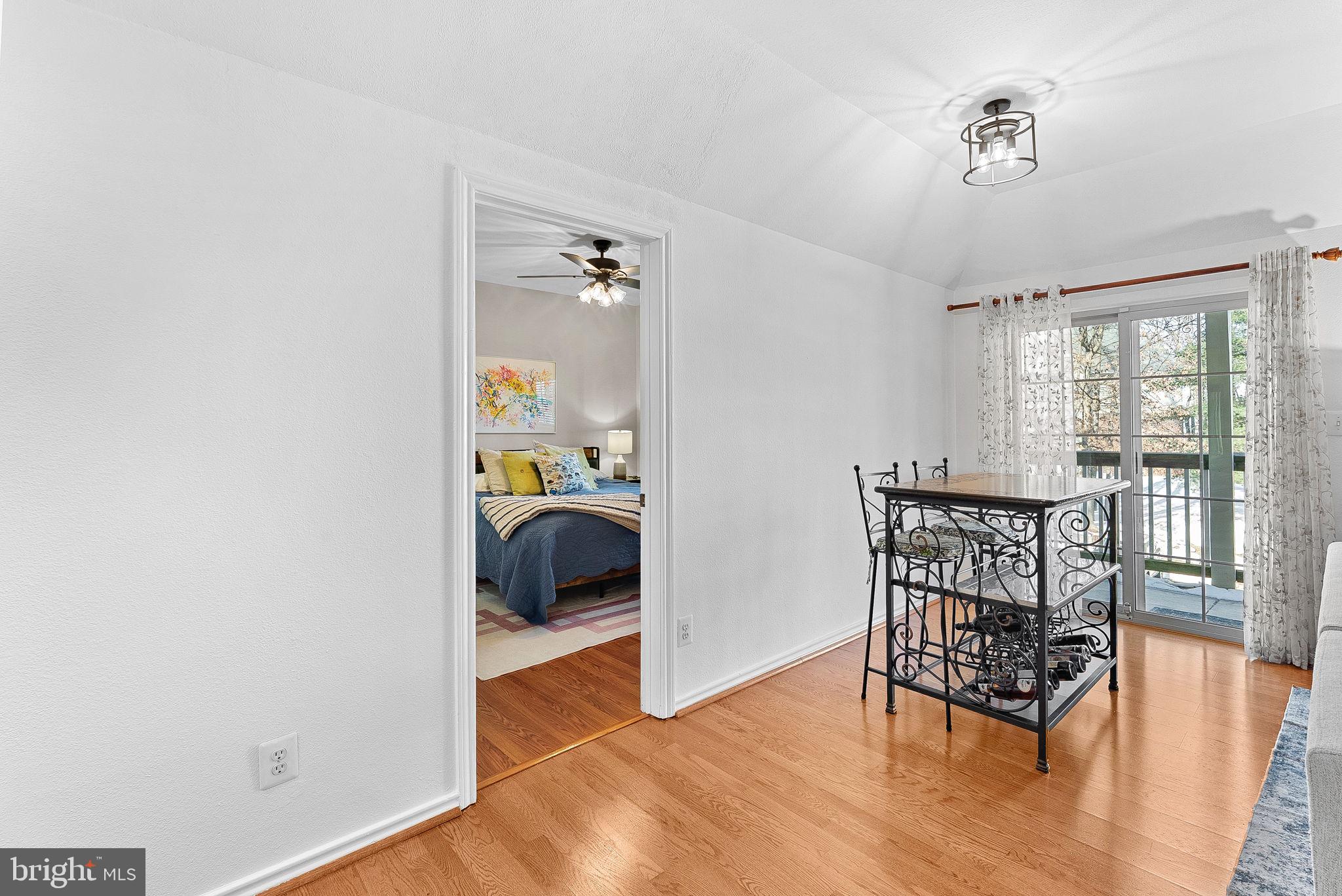 PENDERBROOK SQUARE CONDOMINIUMS - Residential