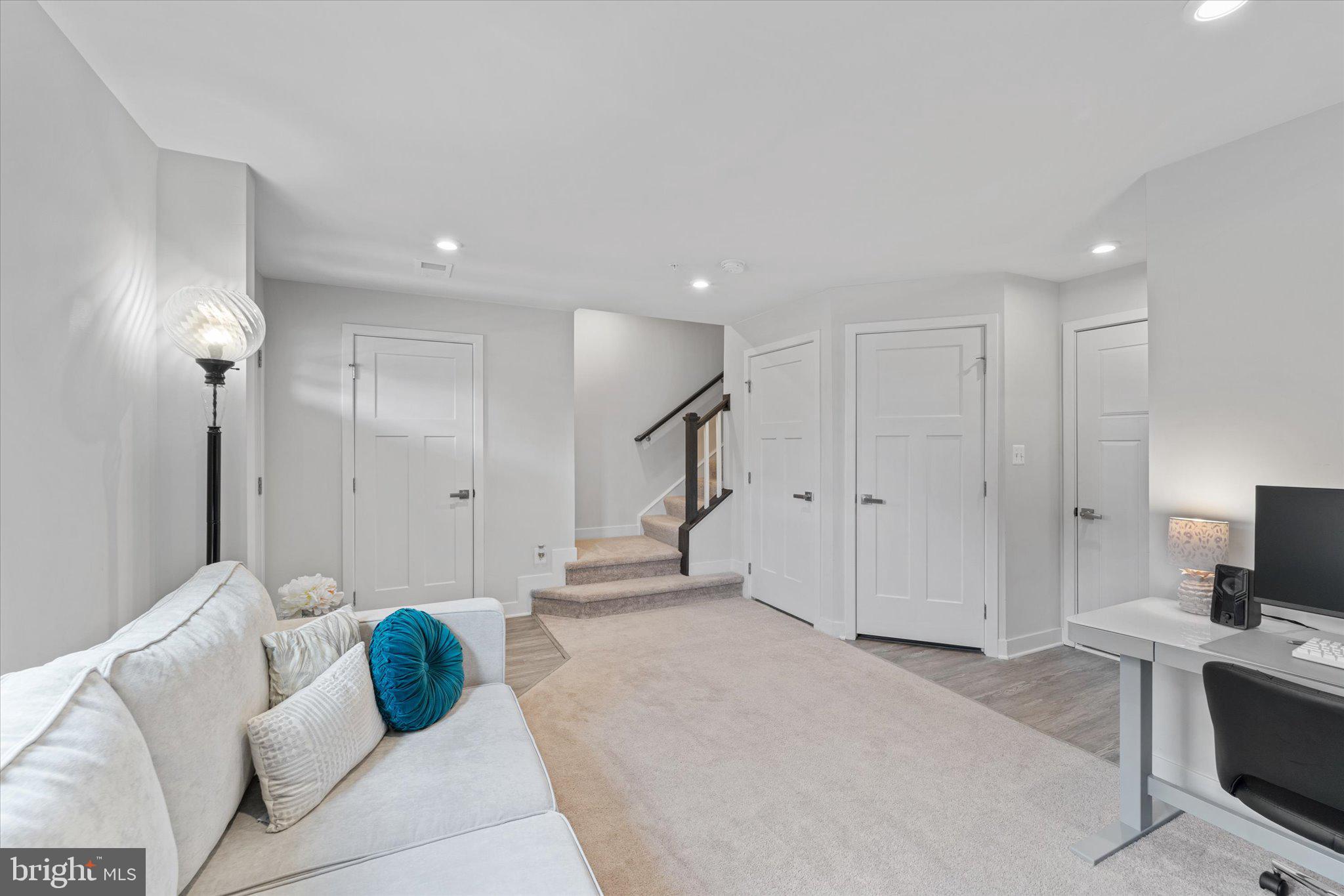 TIMOTHY BRANCH TOWNS - Residential