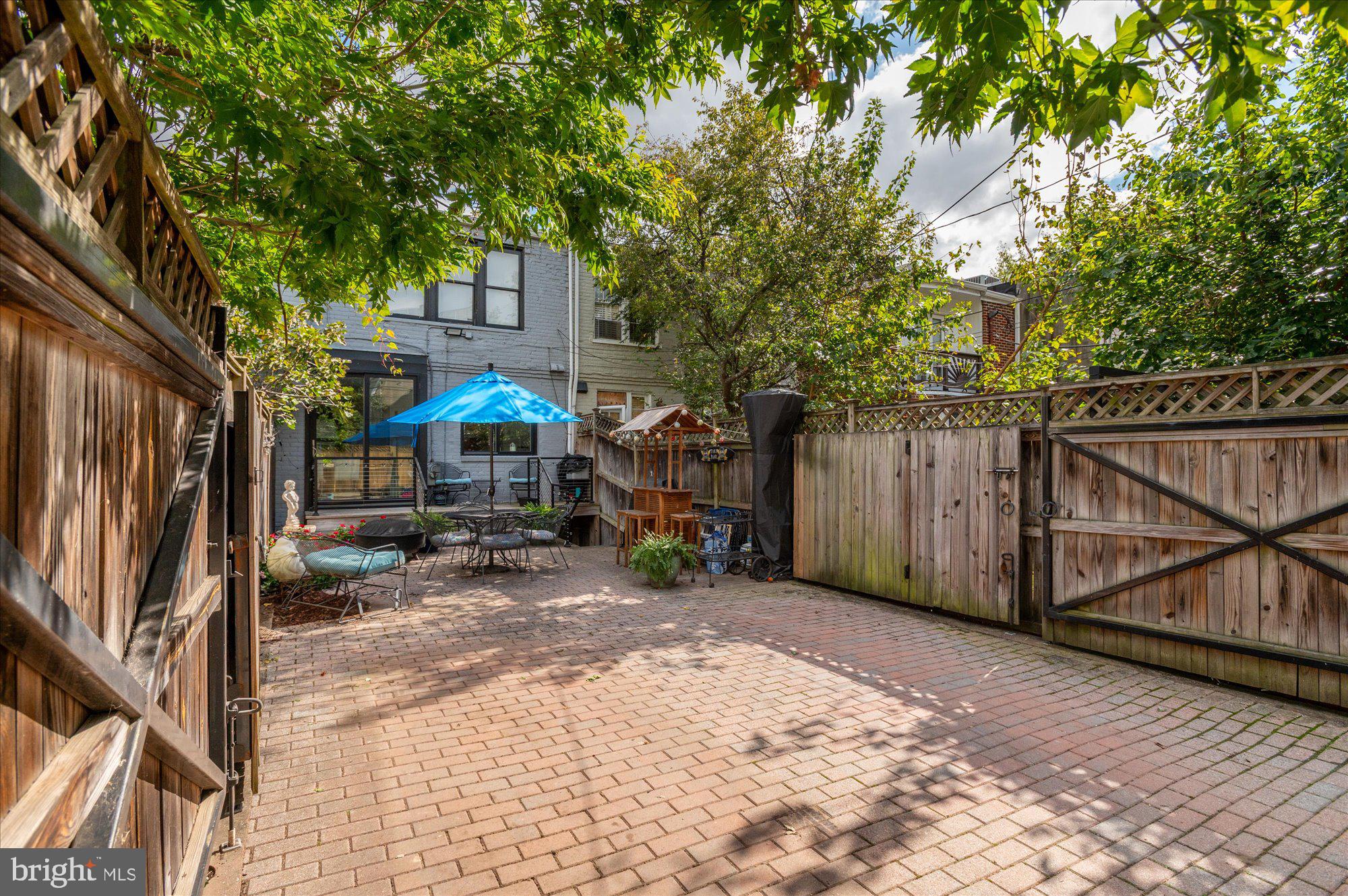 1906 37TH STREET NW